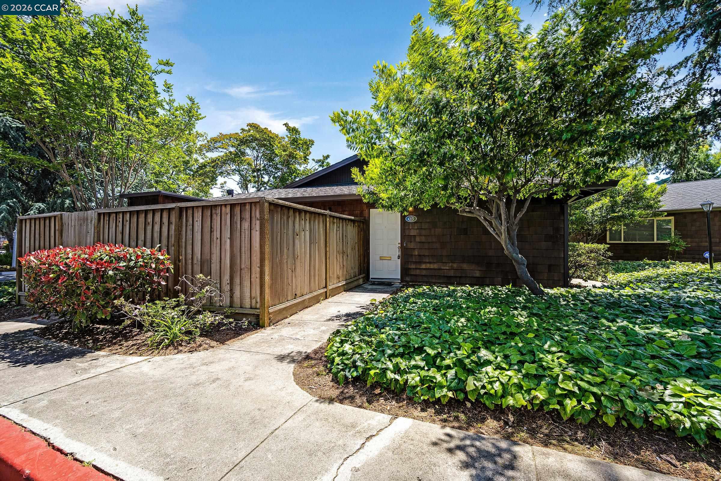 Photo #41: 41134426 Listing: Photo #41