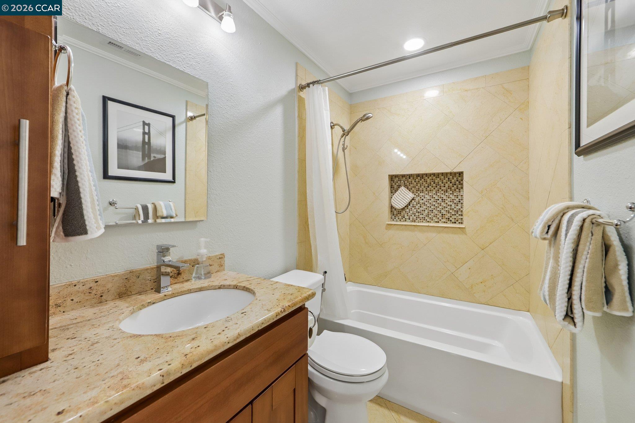 Photo #12: 41134473 Listing: Photo #12