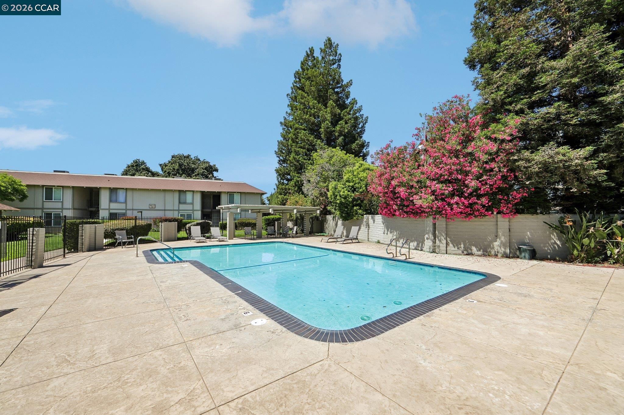 Photo #34: 41134473 Listing: Photo #34