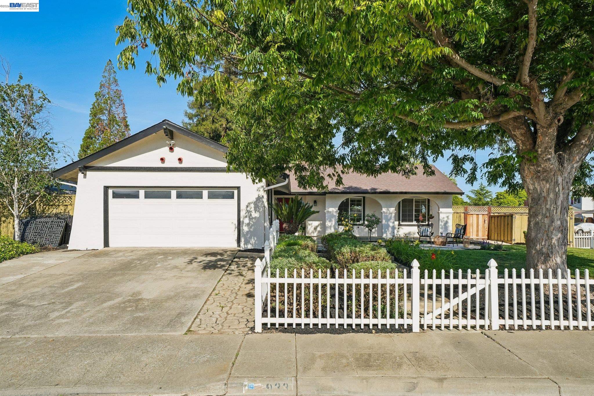 Front Image Thumbnail for BE41134484