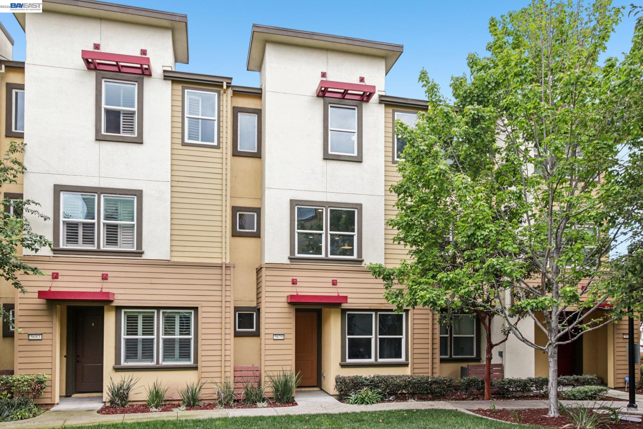 Photo #2: 41134489 Listing: Photo #2