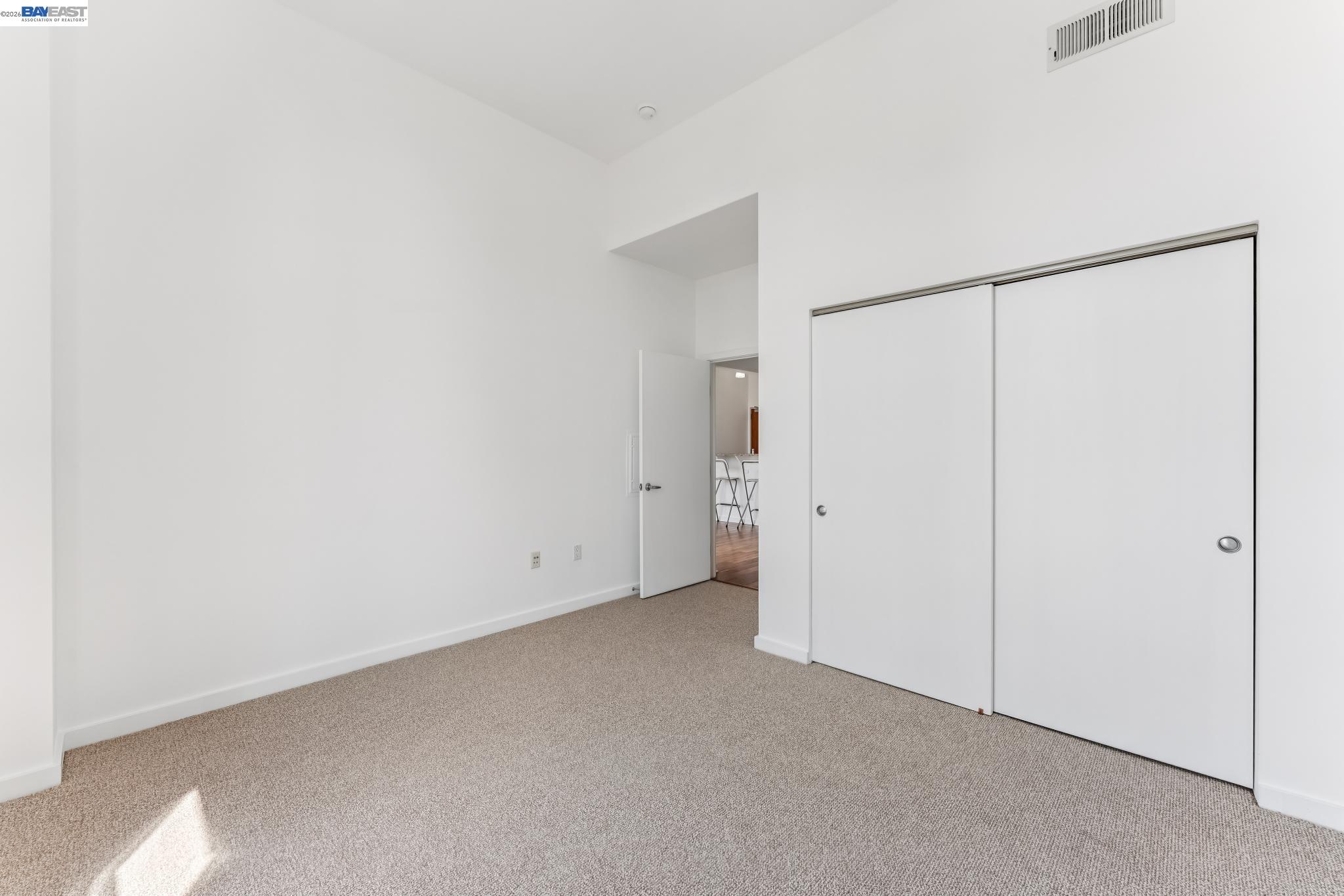 Photo #8: 41134510 Listing: Photo #8
