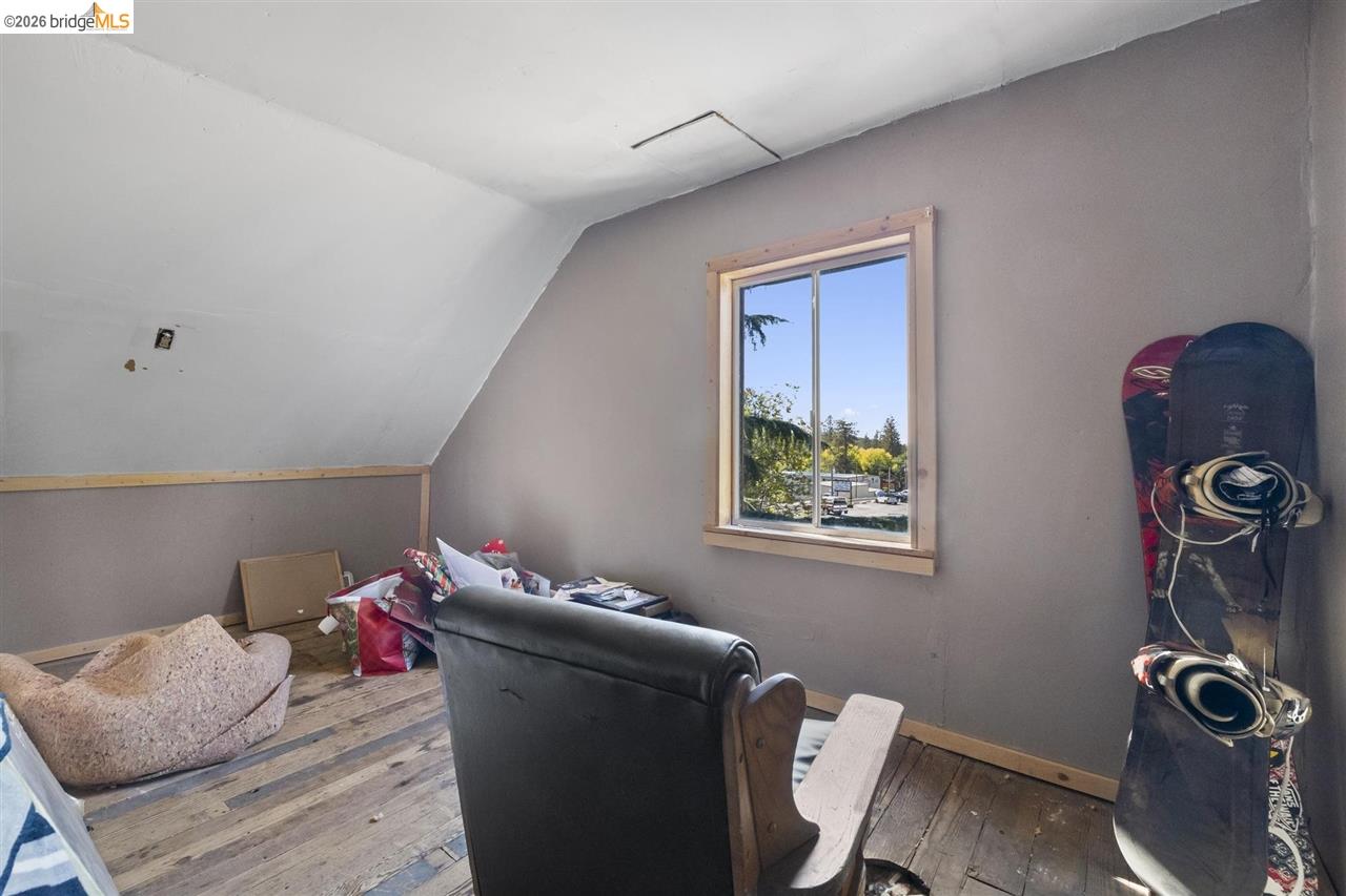 17950 State Highway 120, Big Oak Flat CA 95305 — photo 12