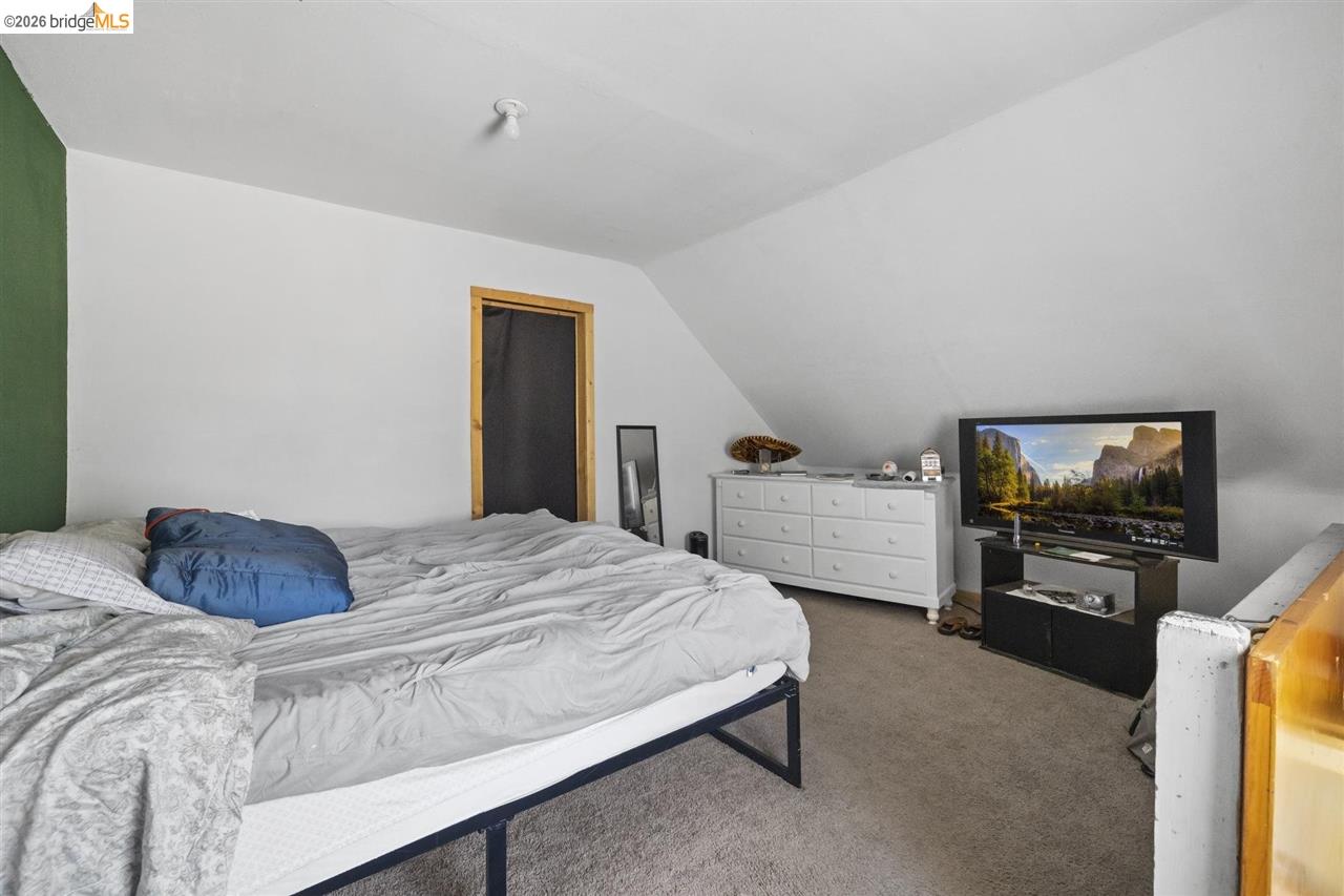 17950 State Highway 120, Big Oak Flat CA 95305 — photo 10