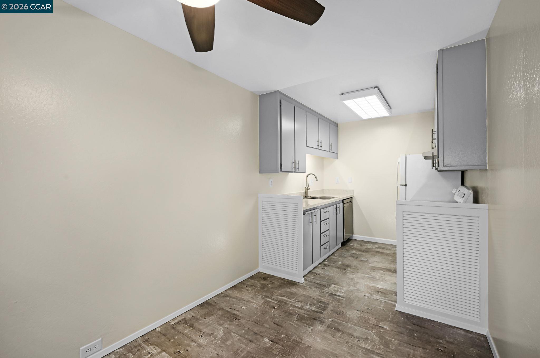 Photo #3: 41134577 Listing: Photo #3