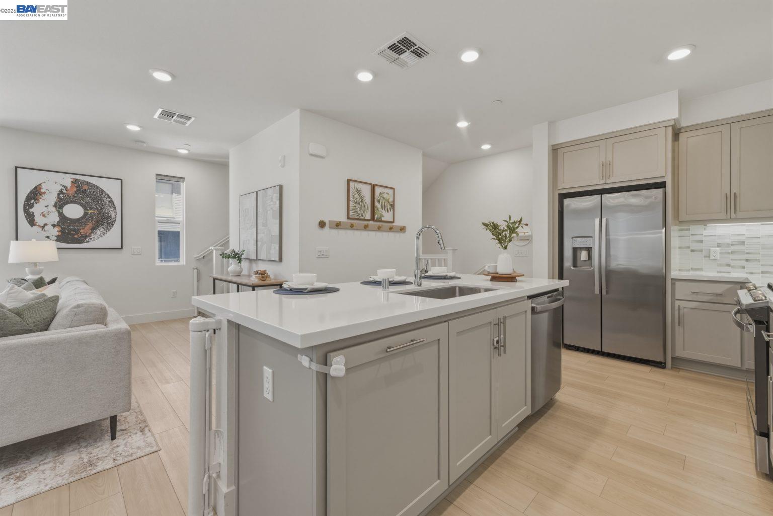 Photo #5: 41134584 Listing: Photo #5