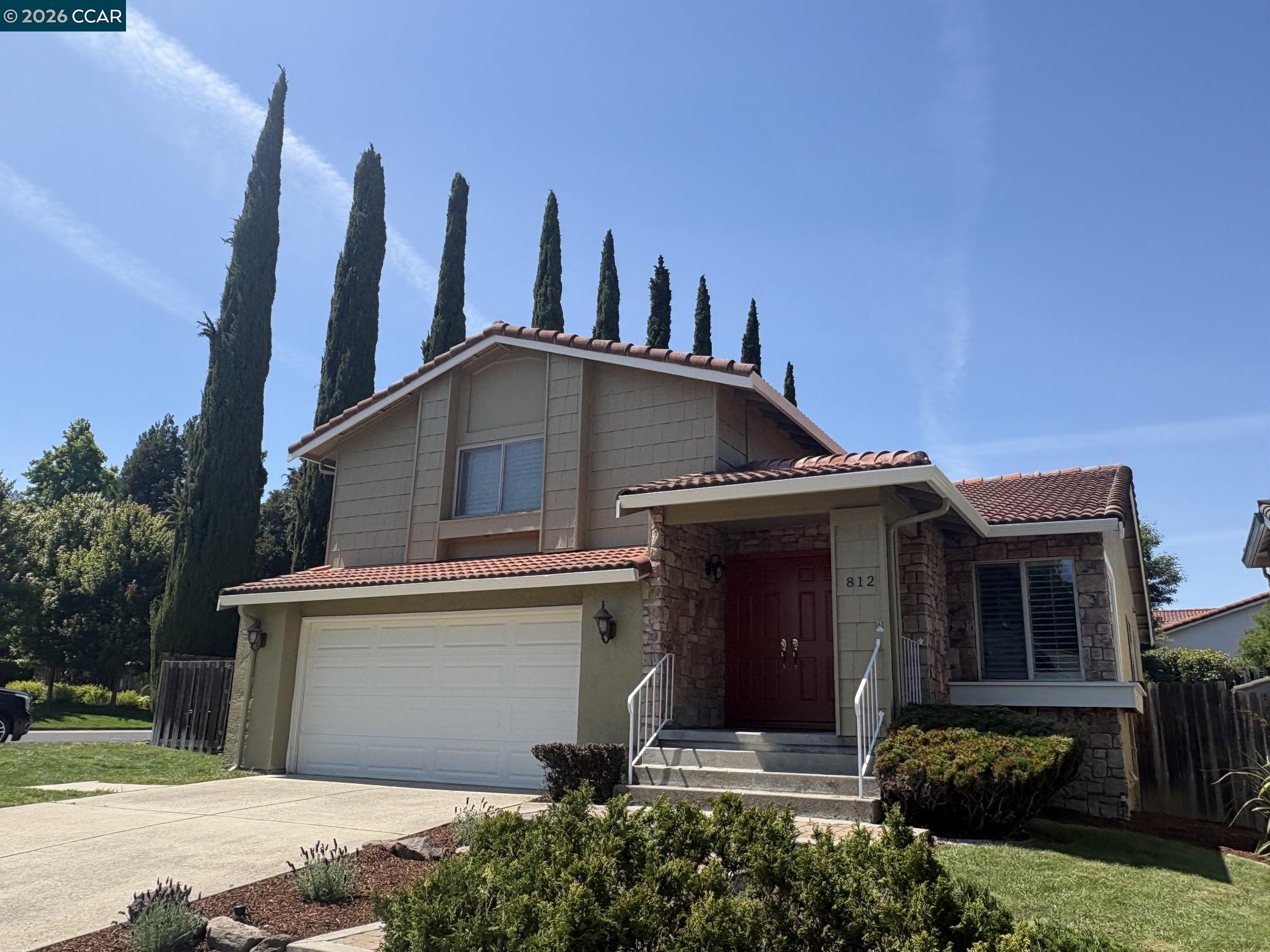 812 Barnwood Dr