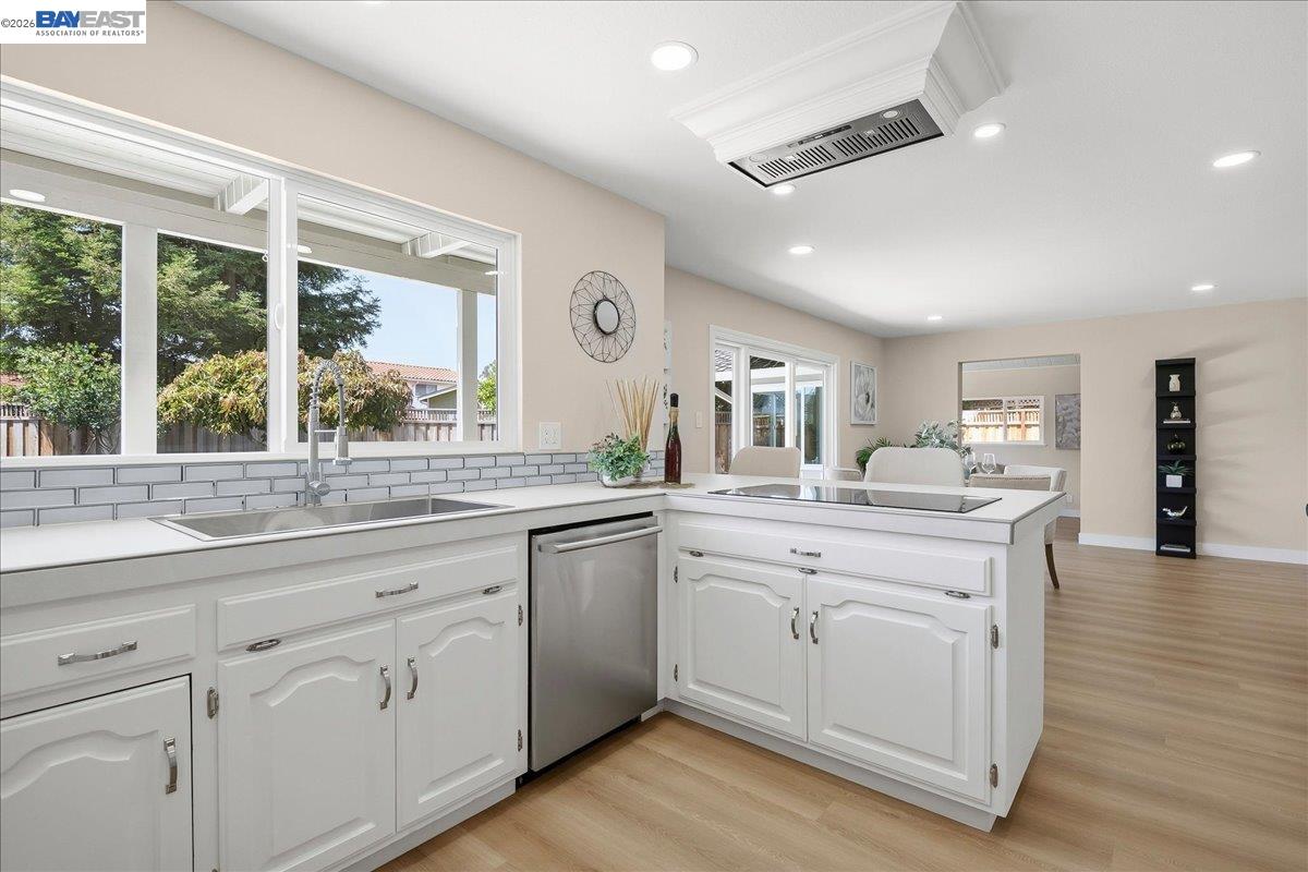 5613 Abington Ct, Newark CA 94560 — photo 8