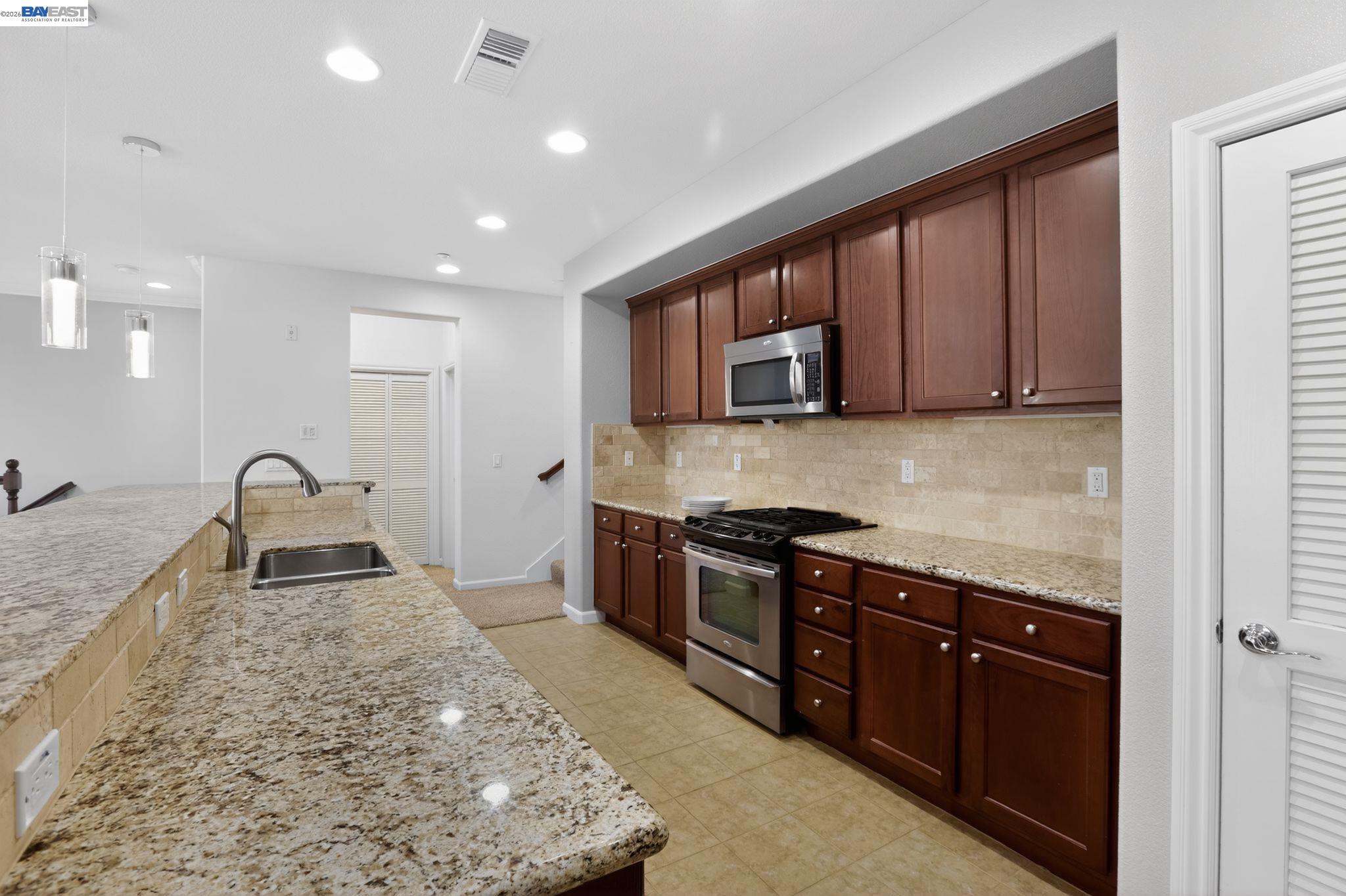 Photo #11: 41134615 Listing: Photo #11