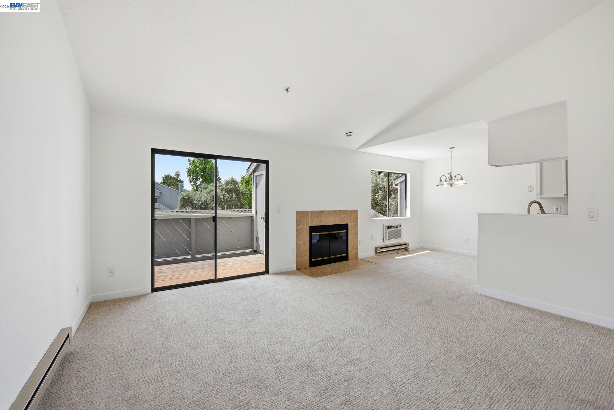 Photo #2: 41134624 Listing: Photo #2