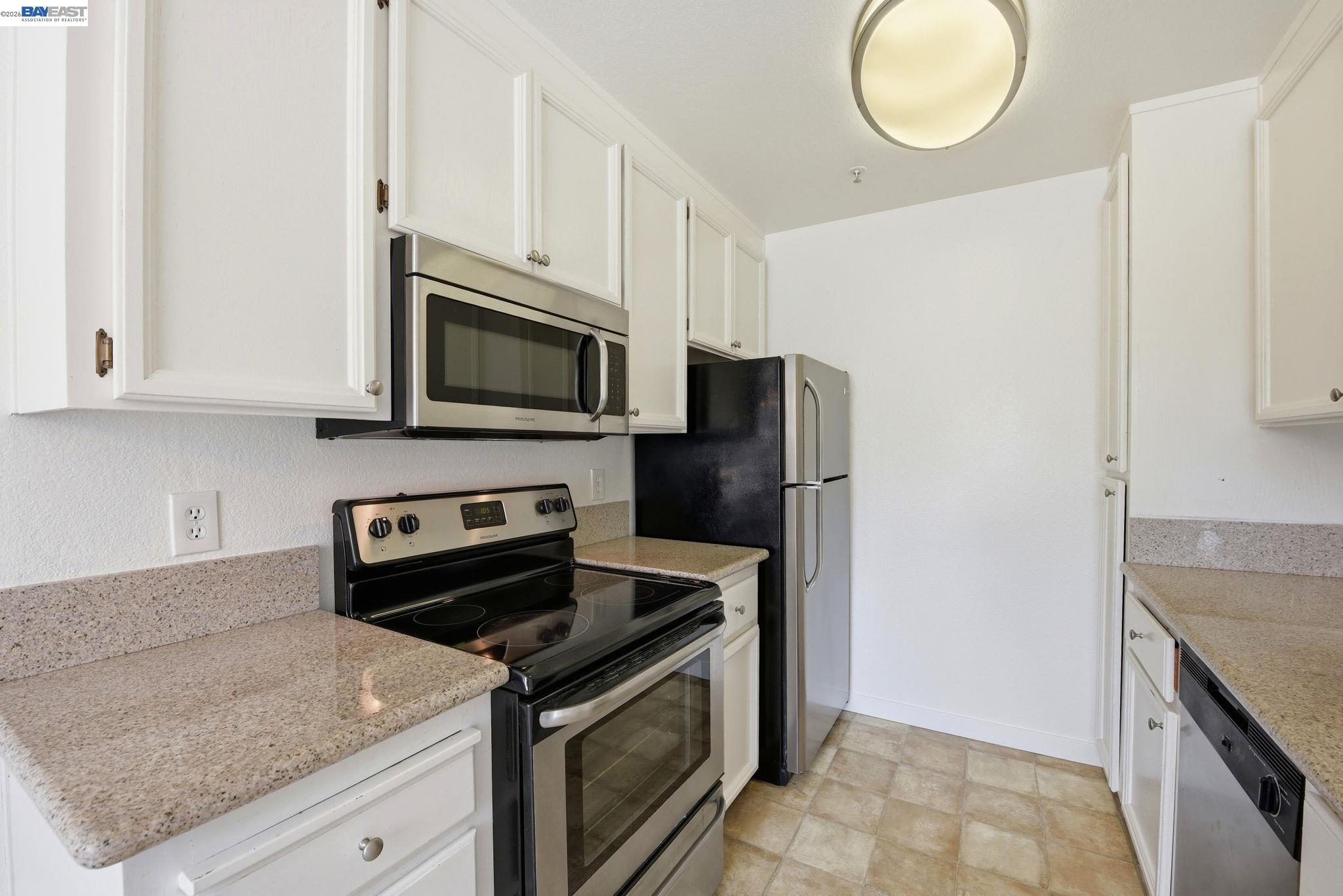 Photo #8: 41134624 Listing: Photo #8