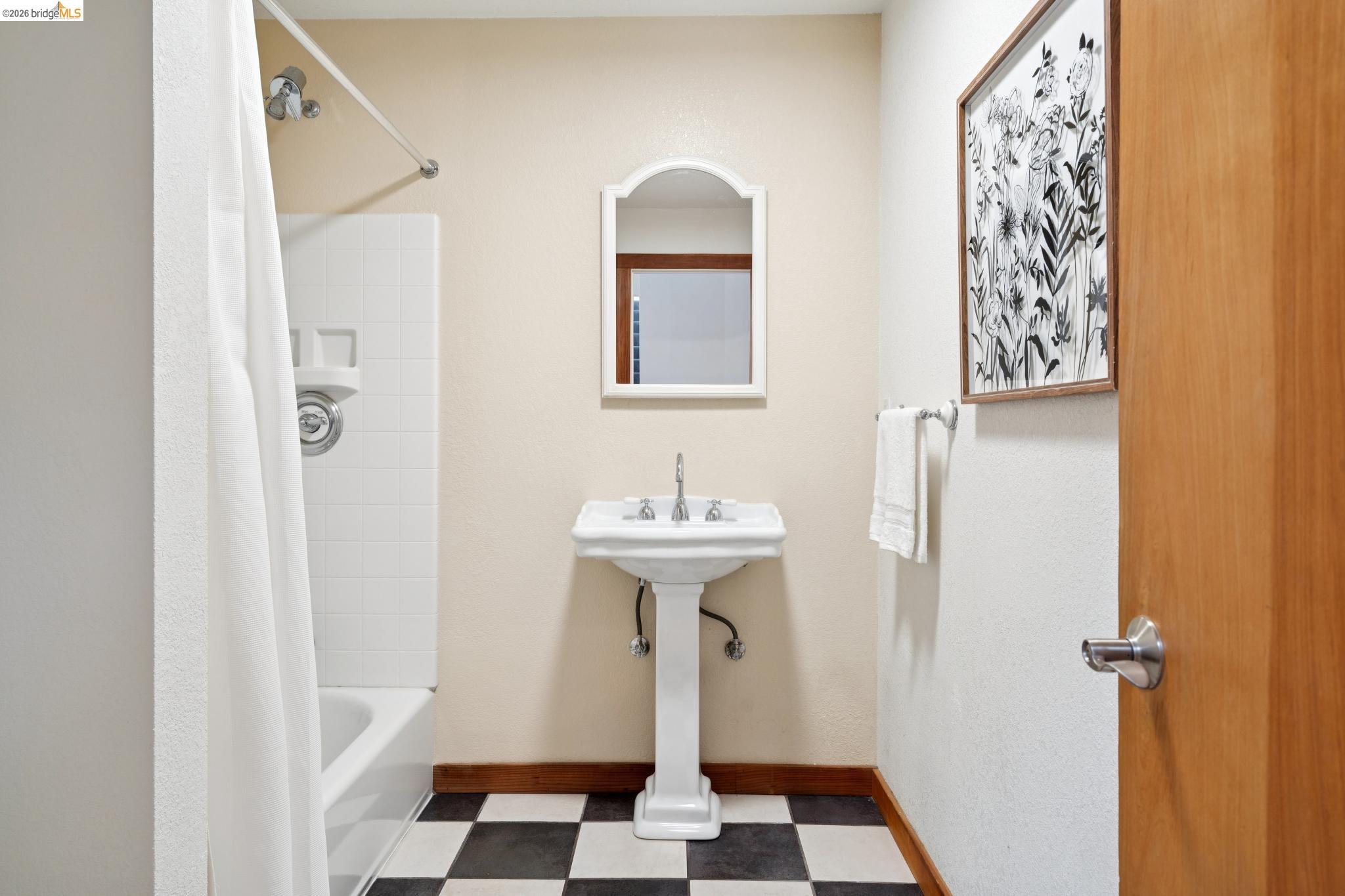 Photo #10: 41134625 Listing: Photo #10