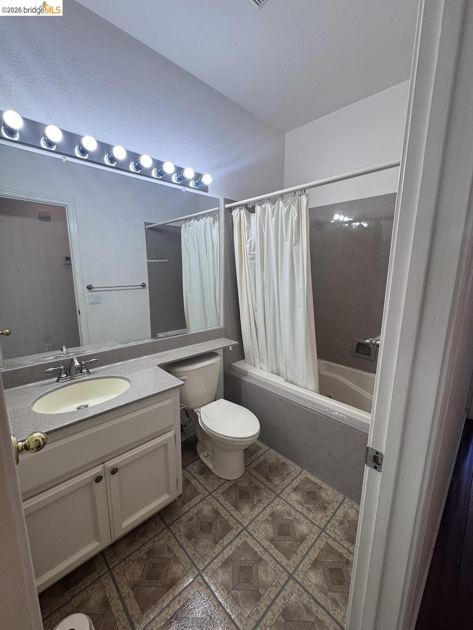 5001 Meadow Pass Way, Antelope CA 95843 — photo 37