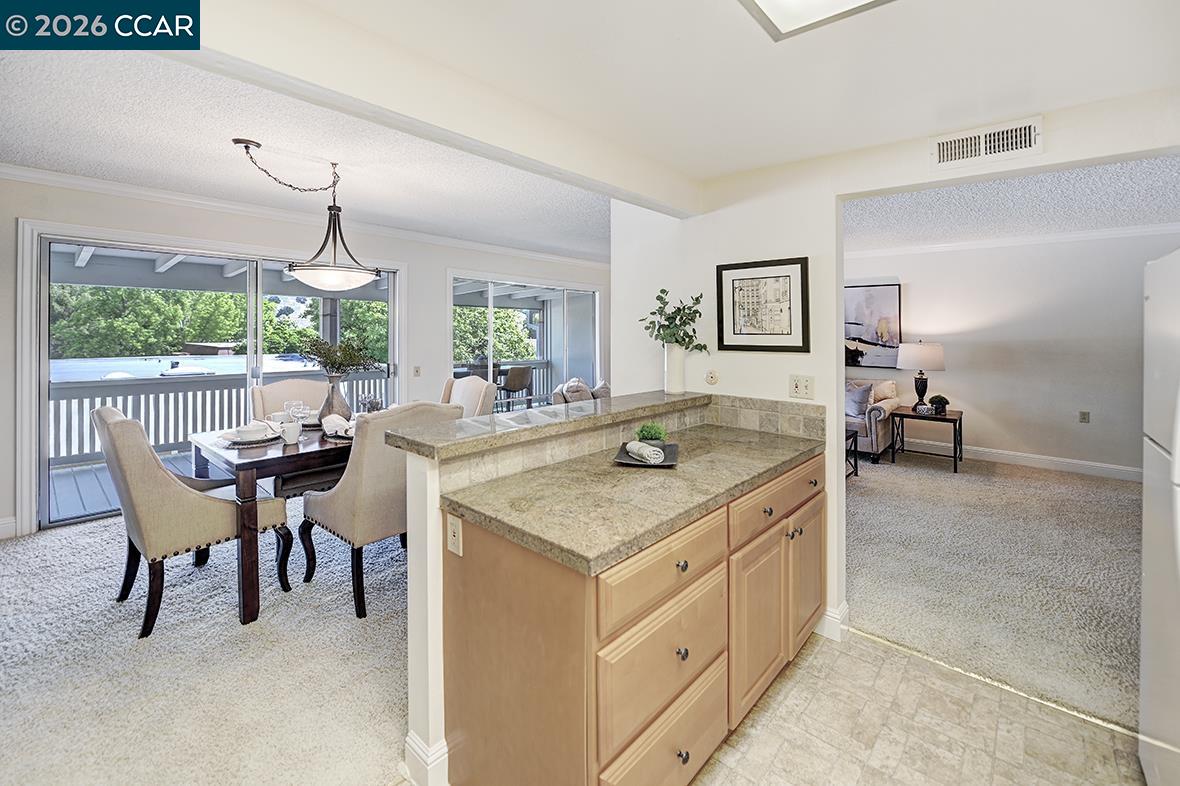 Photo #12: 41134633 Listing: Photo #12