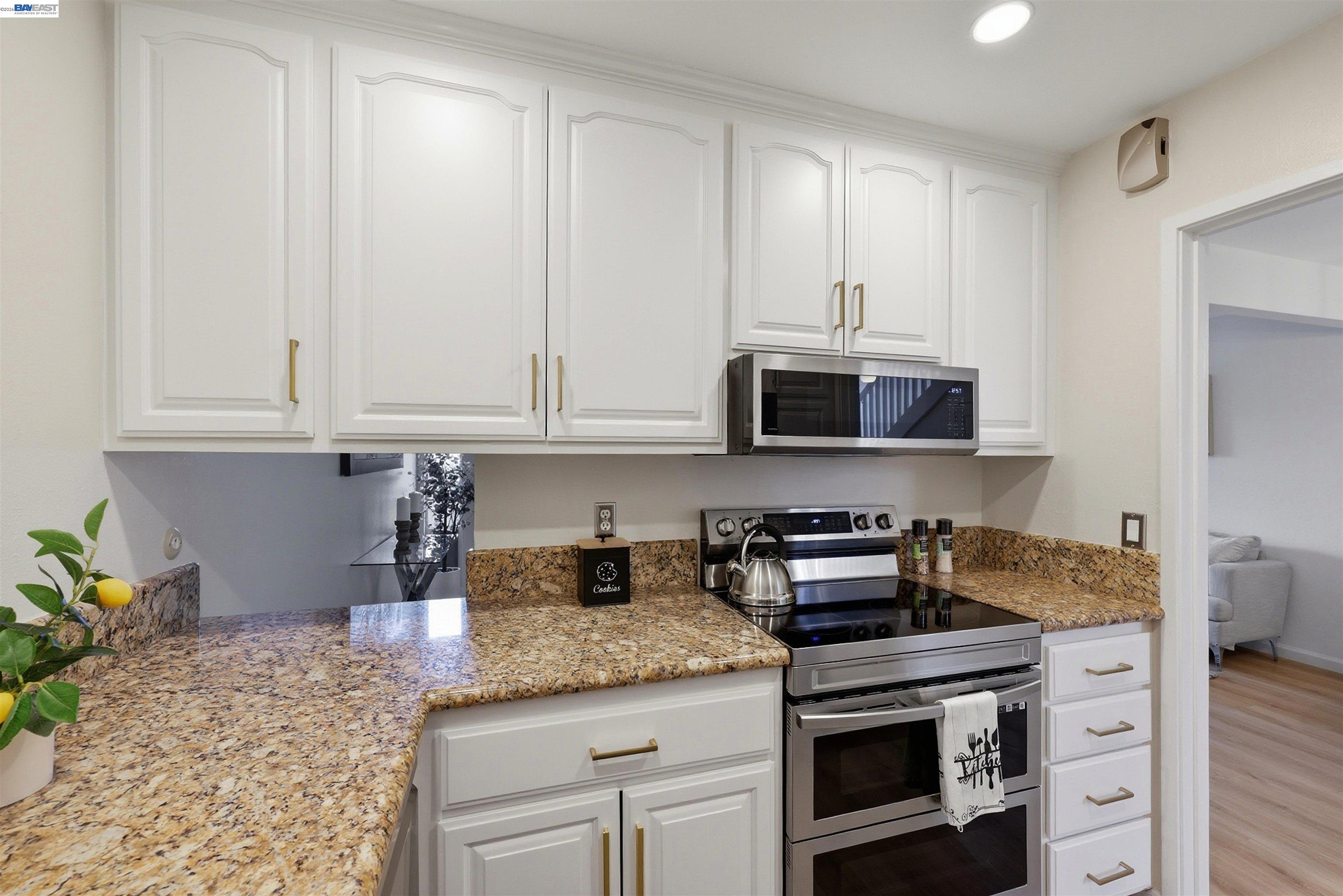 Photo #5: 41134641 Listing: Photo #5