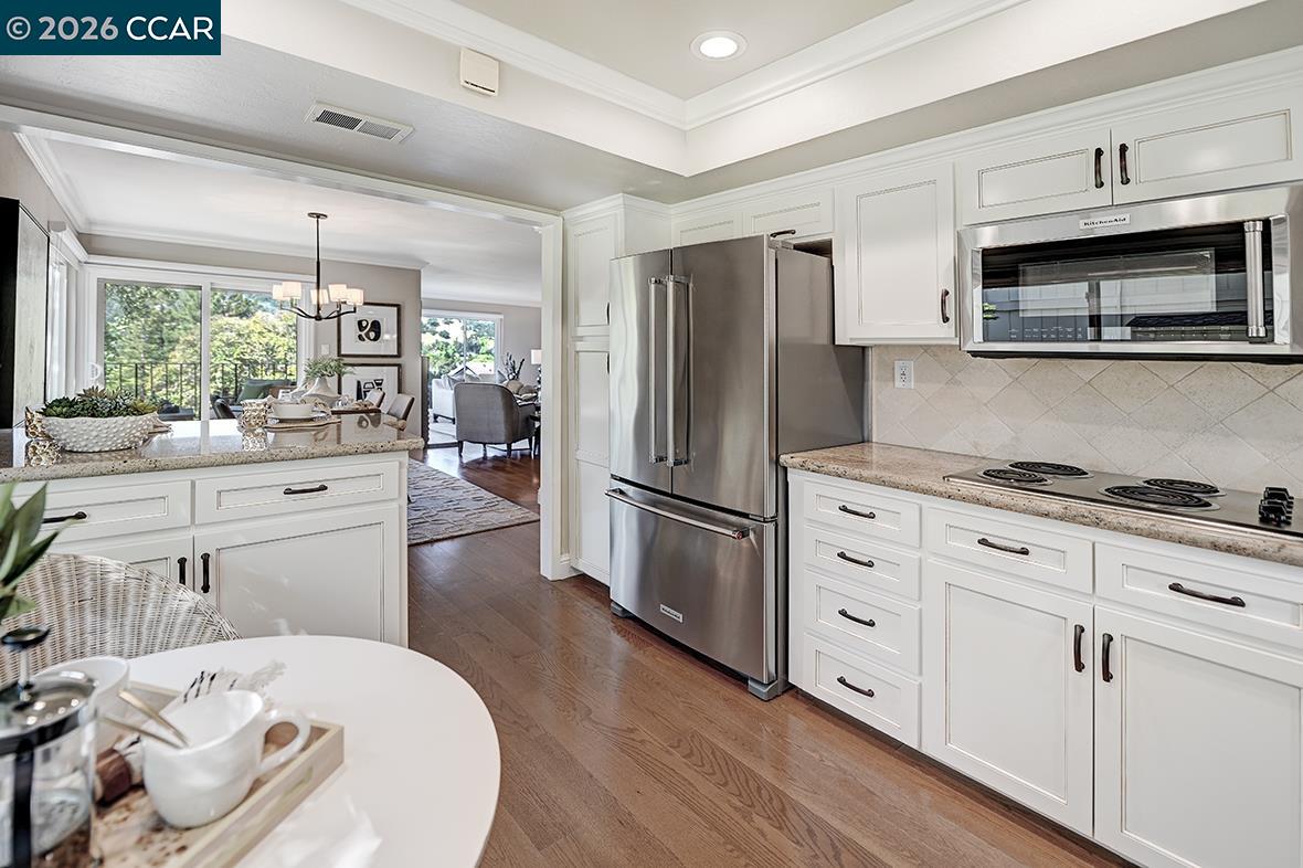 Photo #10: 41134657 Listing: Photo #10
