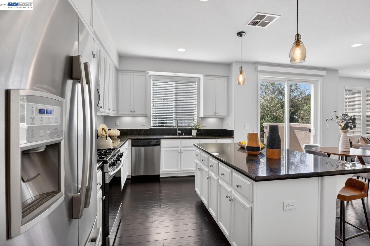Photo #6: 41134703 Listing: Photo #6