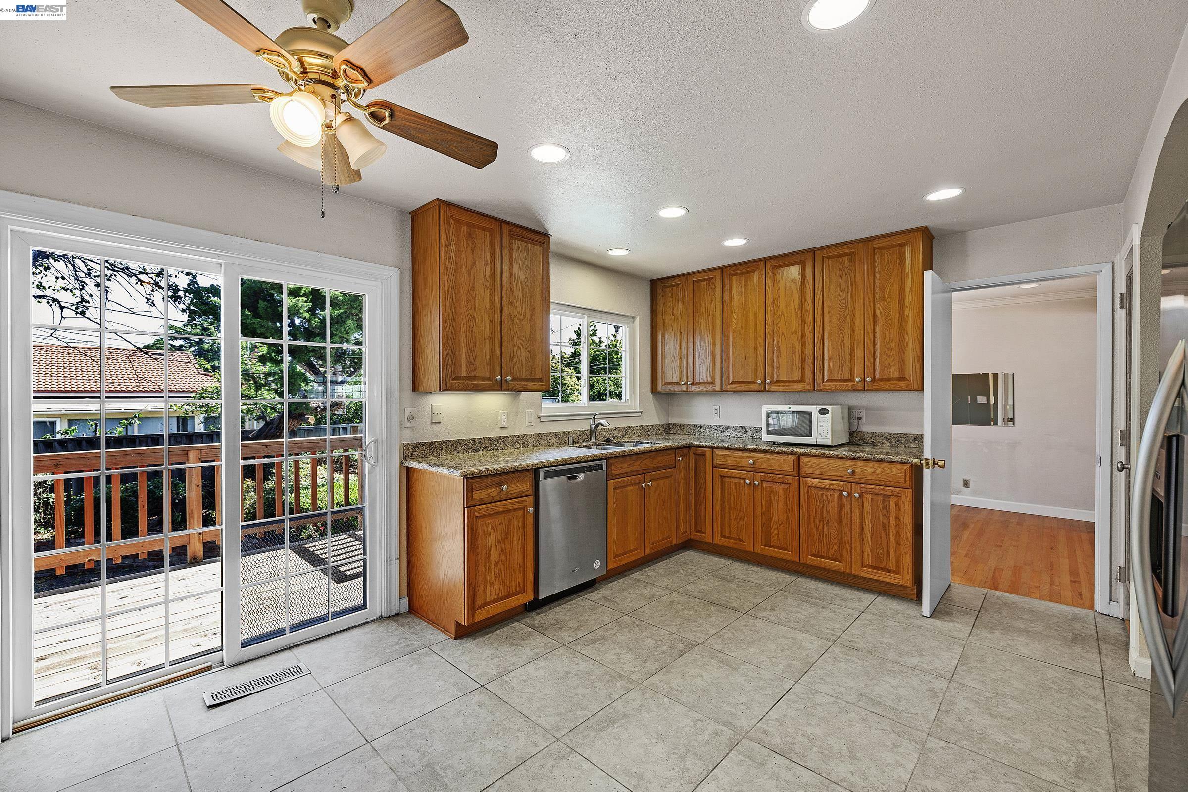 35924 Nicolet Ct, Fremont CA 94536 — photo 8