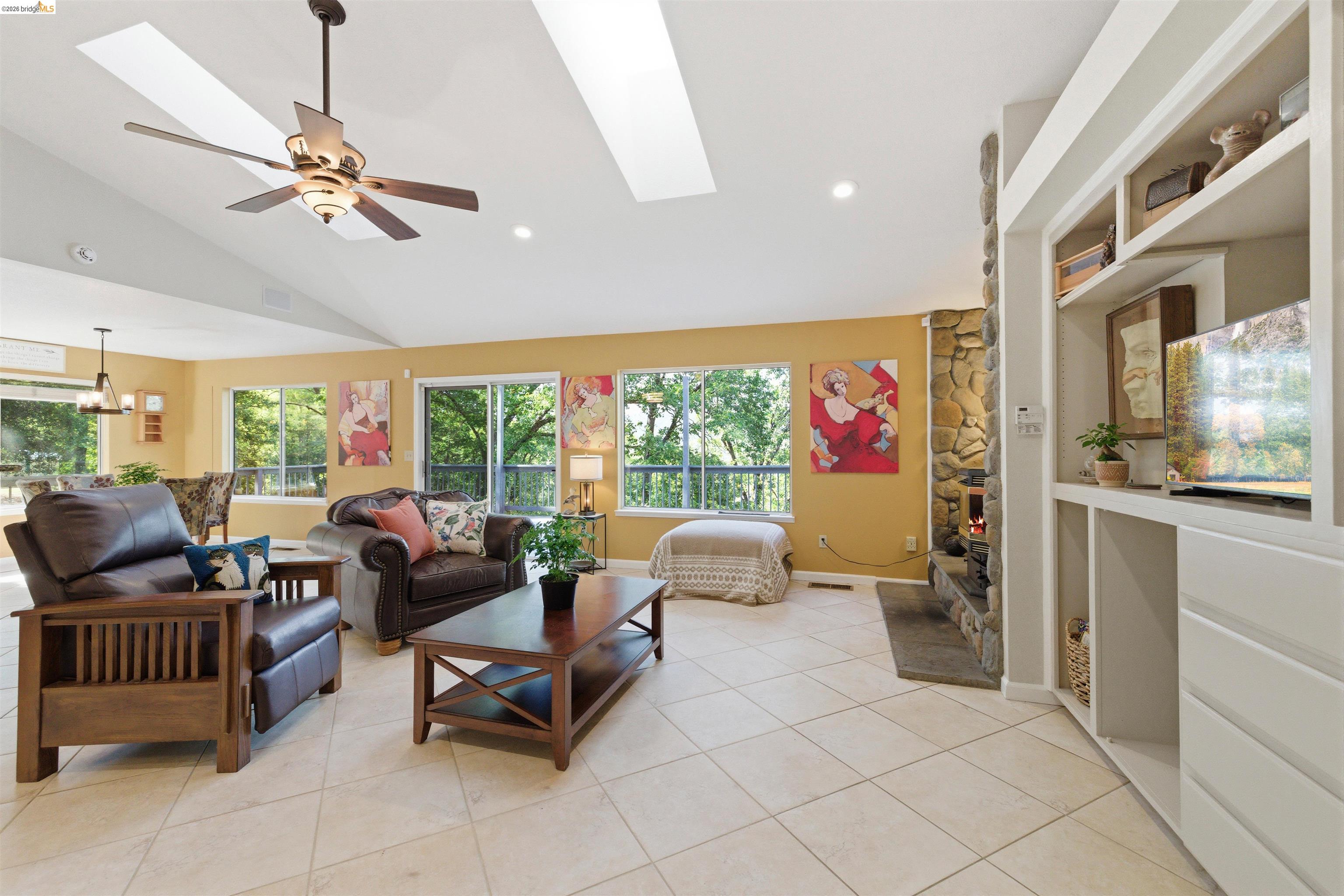 16690 Ridgewood Dr, Sonora CA 95370 — photo 8