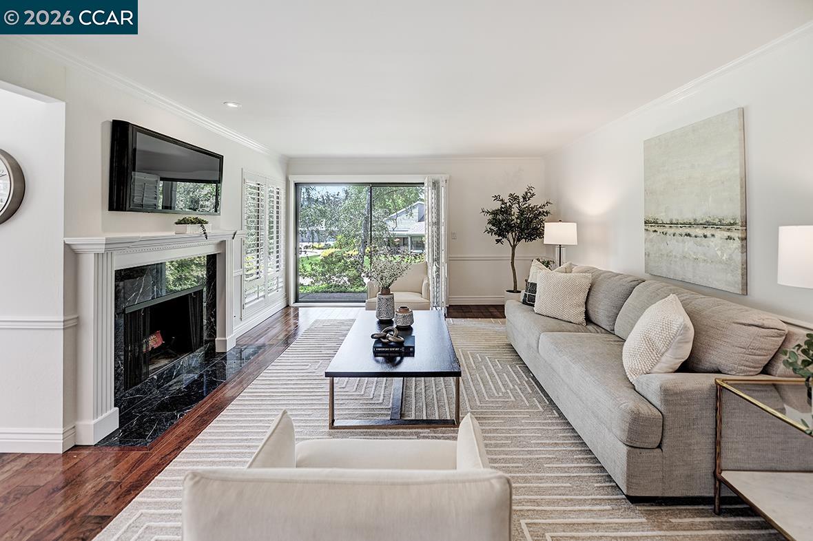 Photo #2: 41134715 Listing: Photo #2