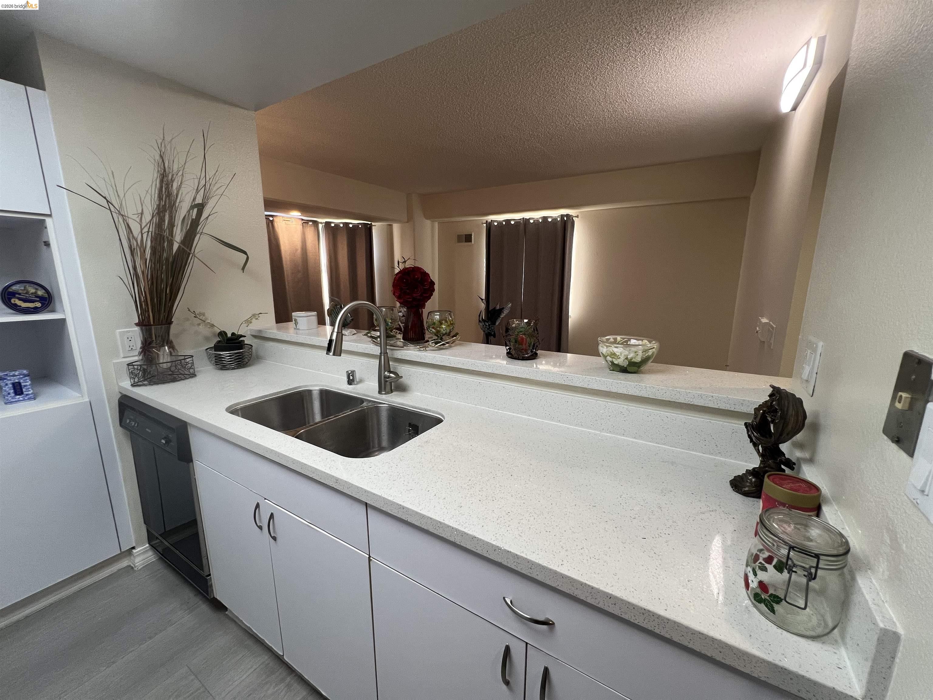 Photo #12: 41134729 Listing: Photo #12