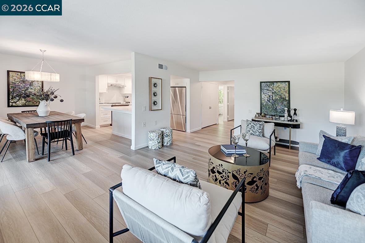 Photo #8: 41134733 Listing: Photo #8