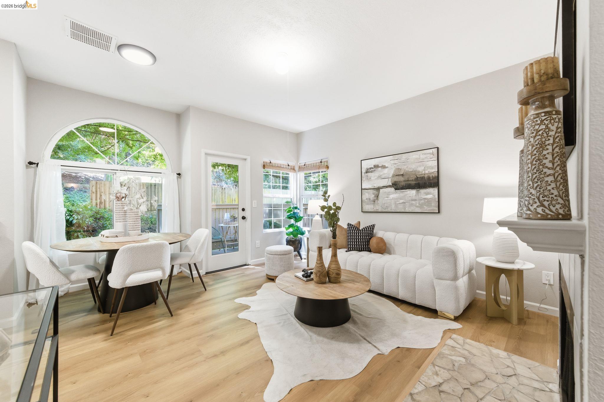 Photo #1: 41134743 Listing: Photo #1