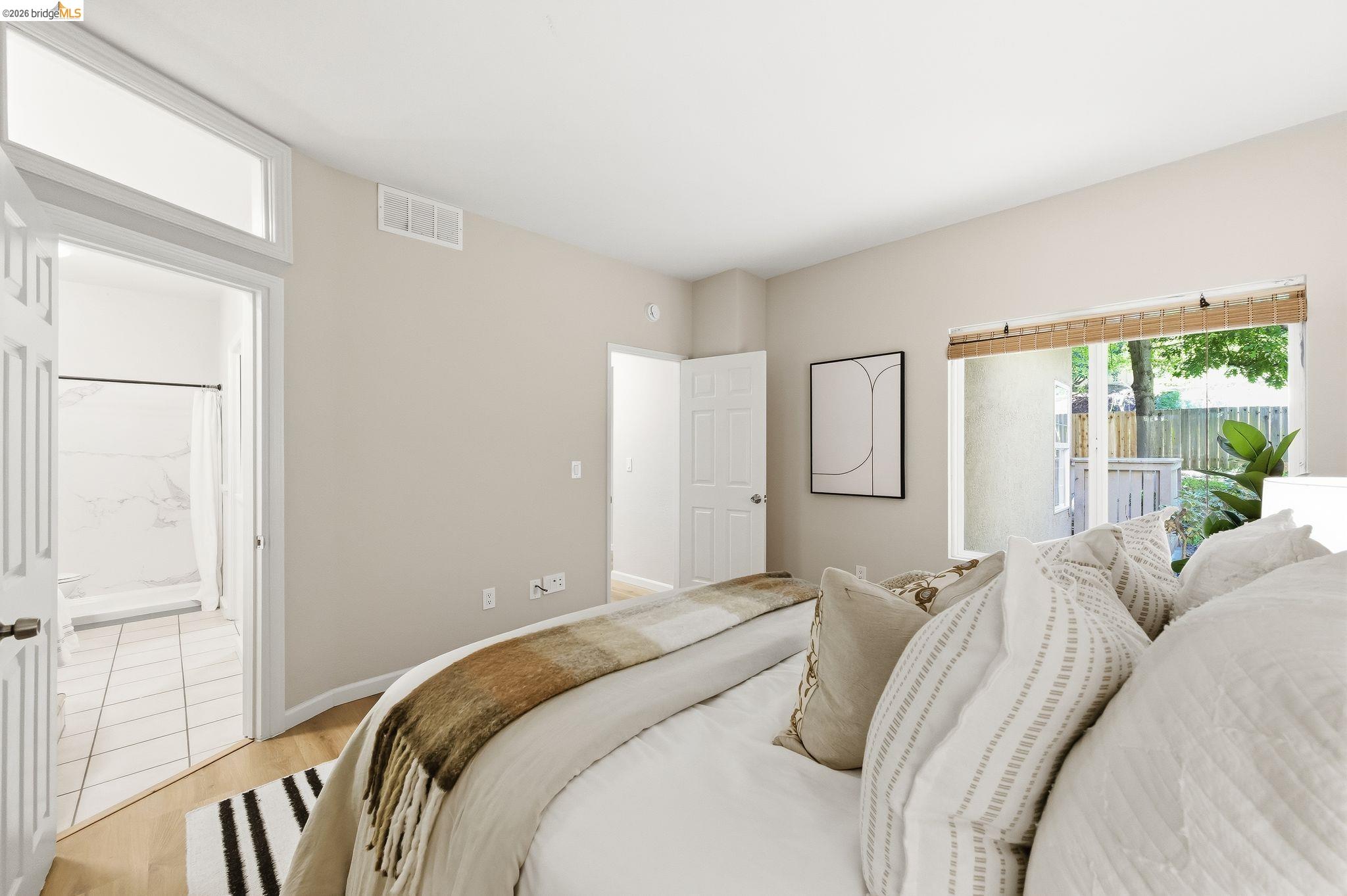 Photo #8: 41134743 Listing: Photo #8