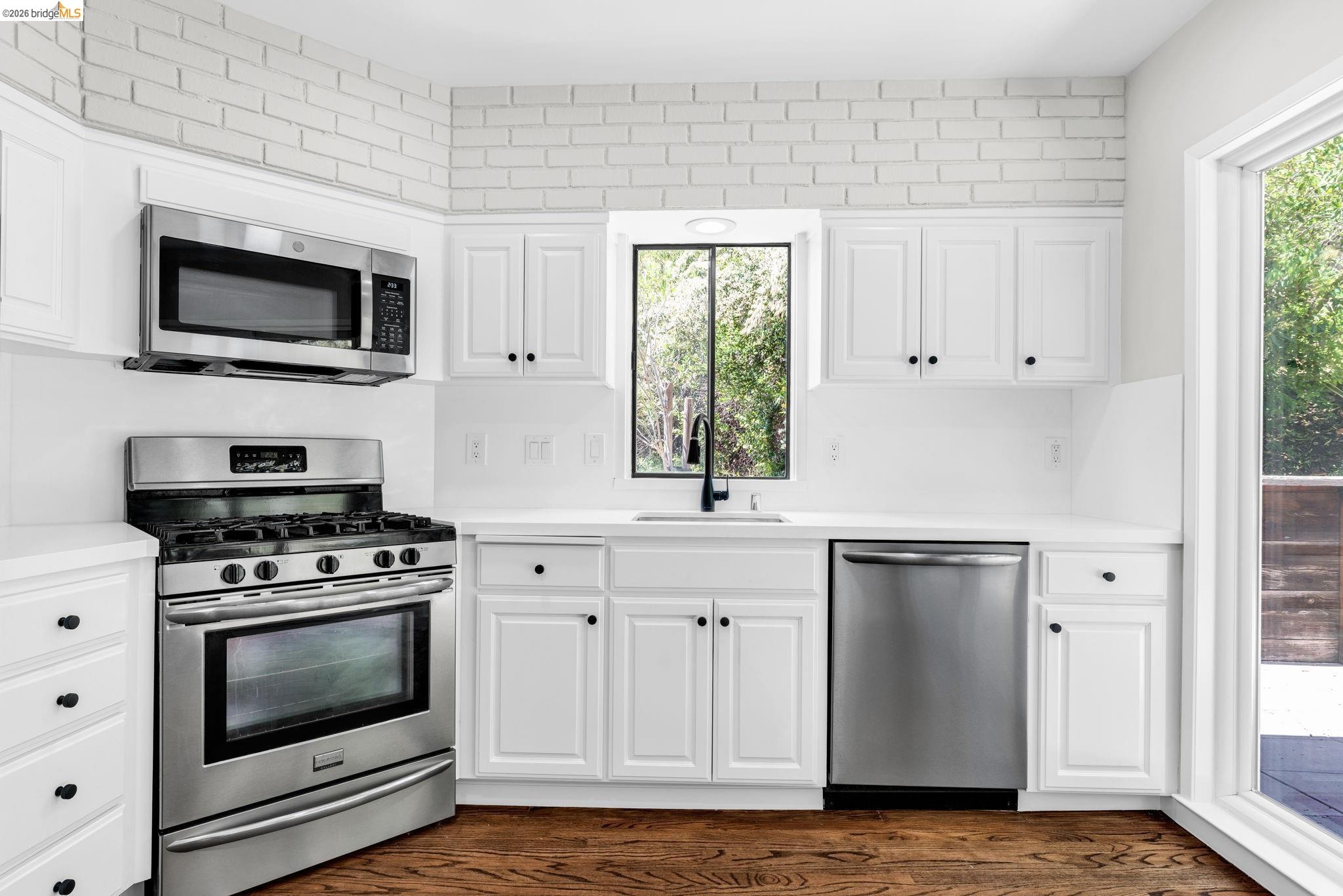 Photo #11: 41134744 Listing: Photo #11