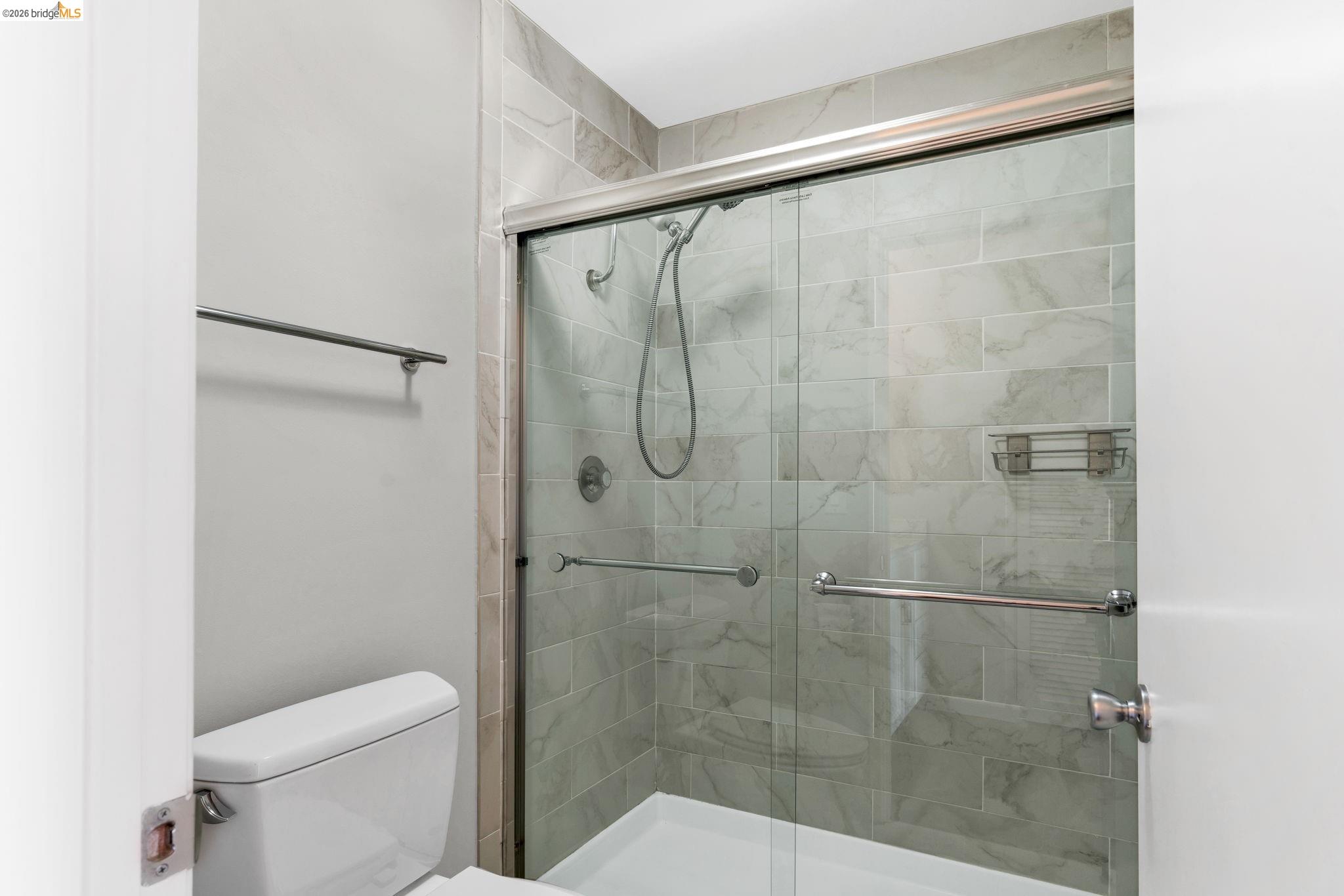 Photo #22: 41134744 Listing: Photo #22