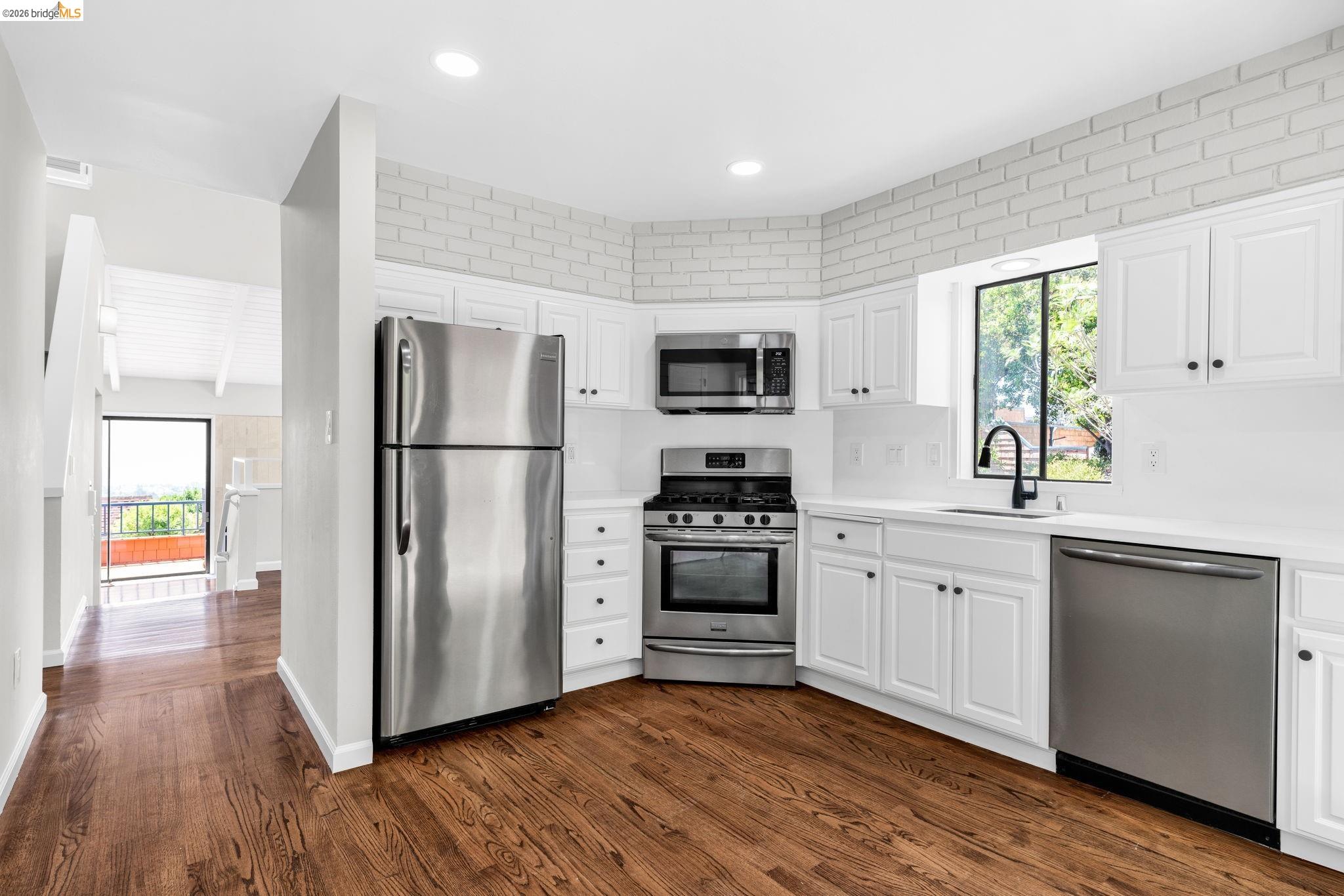 Photo #10: 41134744 Listing: Photo #10