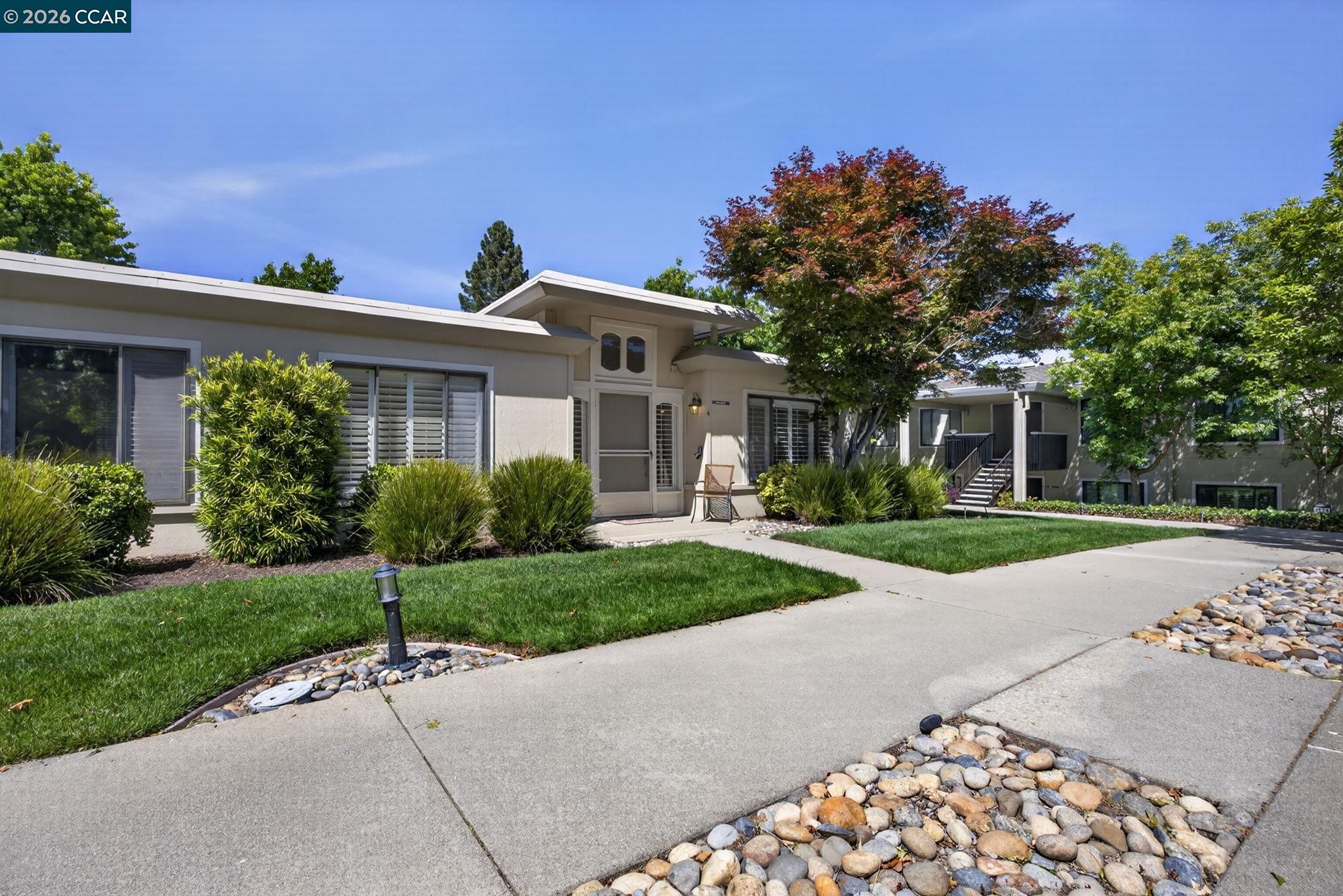 Photo #3: 41134756 Listing: Photo #3