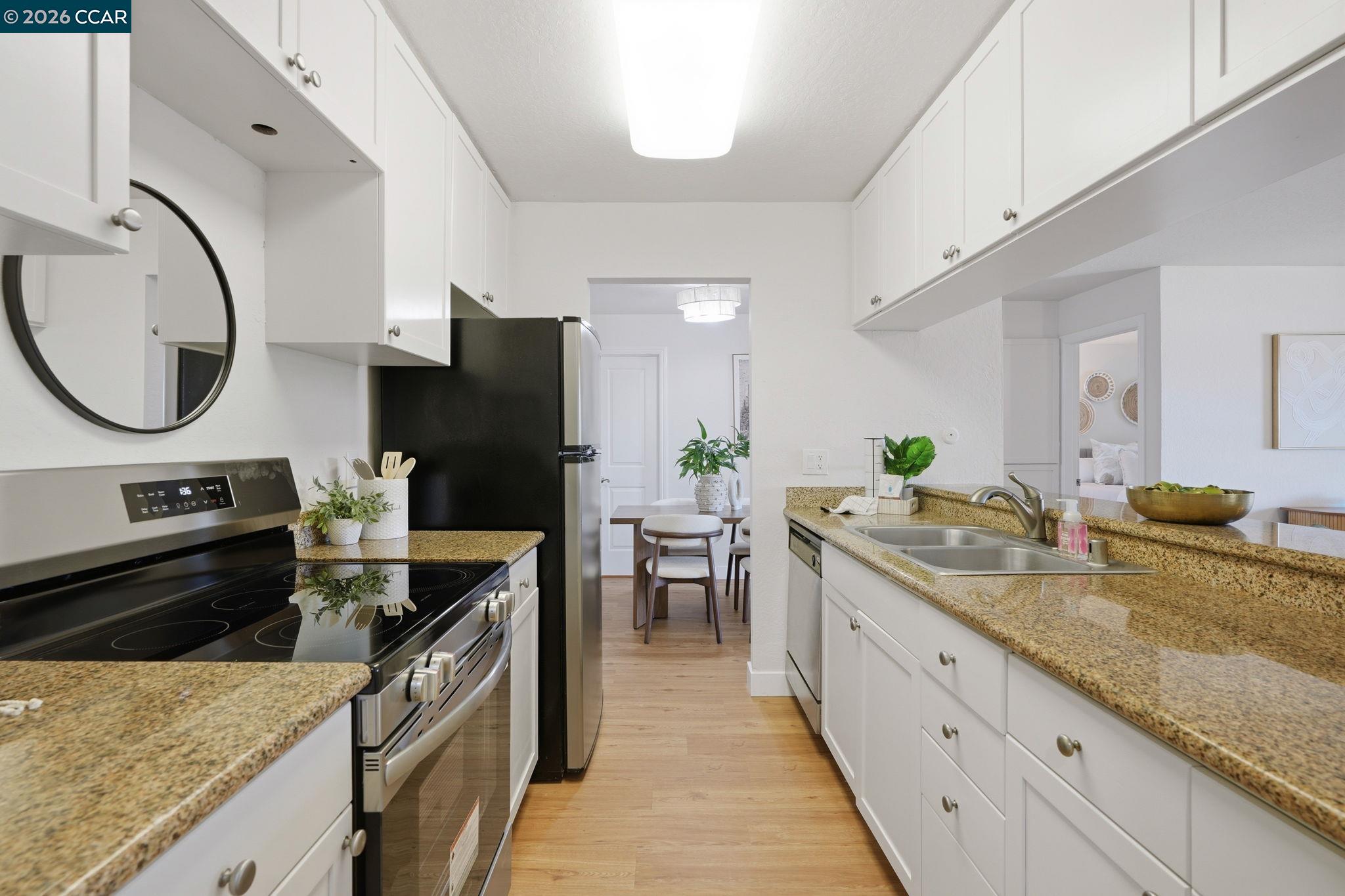 Photo #4: 41134757 Listing: Photo #4