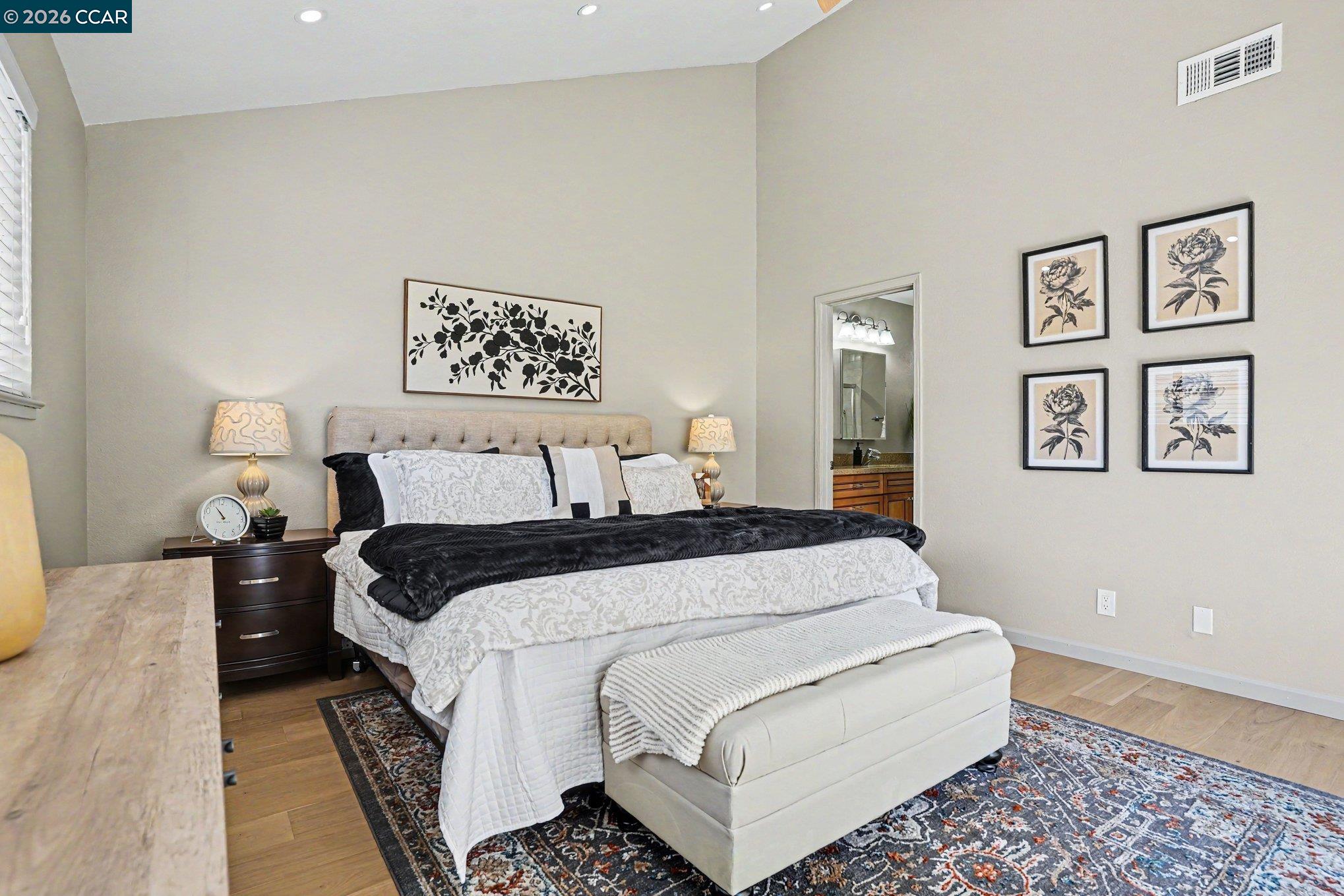 Photo #22: 41134759 Listing: Photo #22