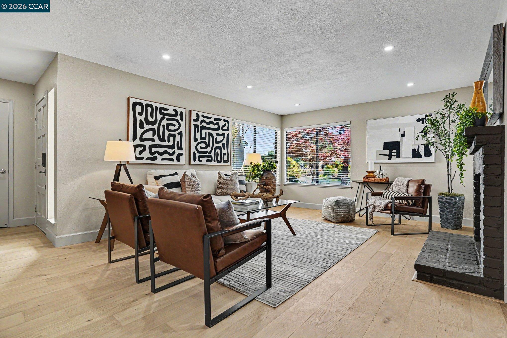 Photo #8: 41134759 Listing: Photo #8