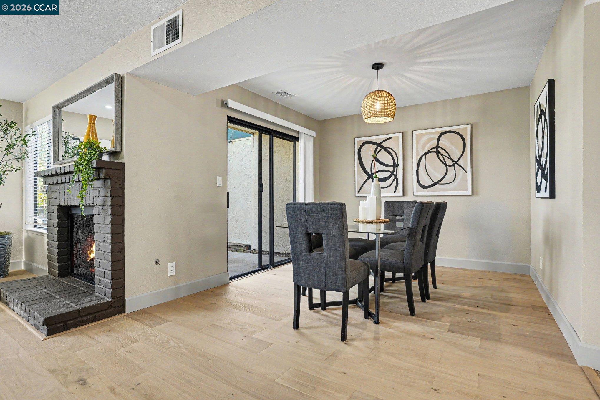 Photo #9: 41134759 Listing: Photo #9