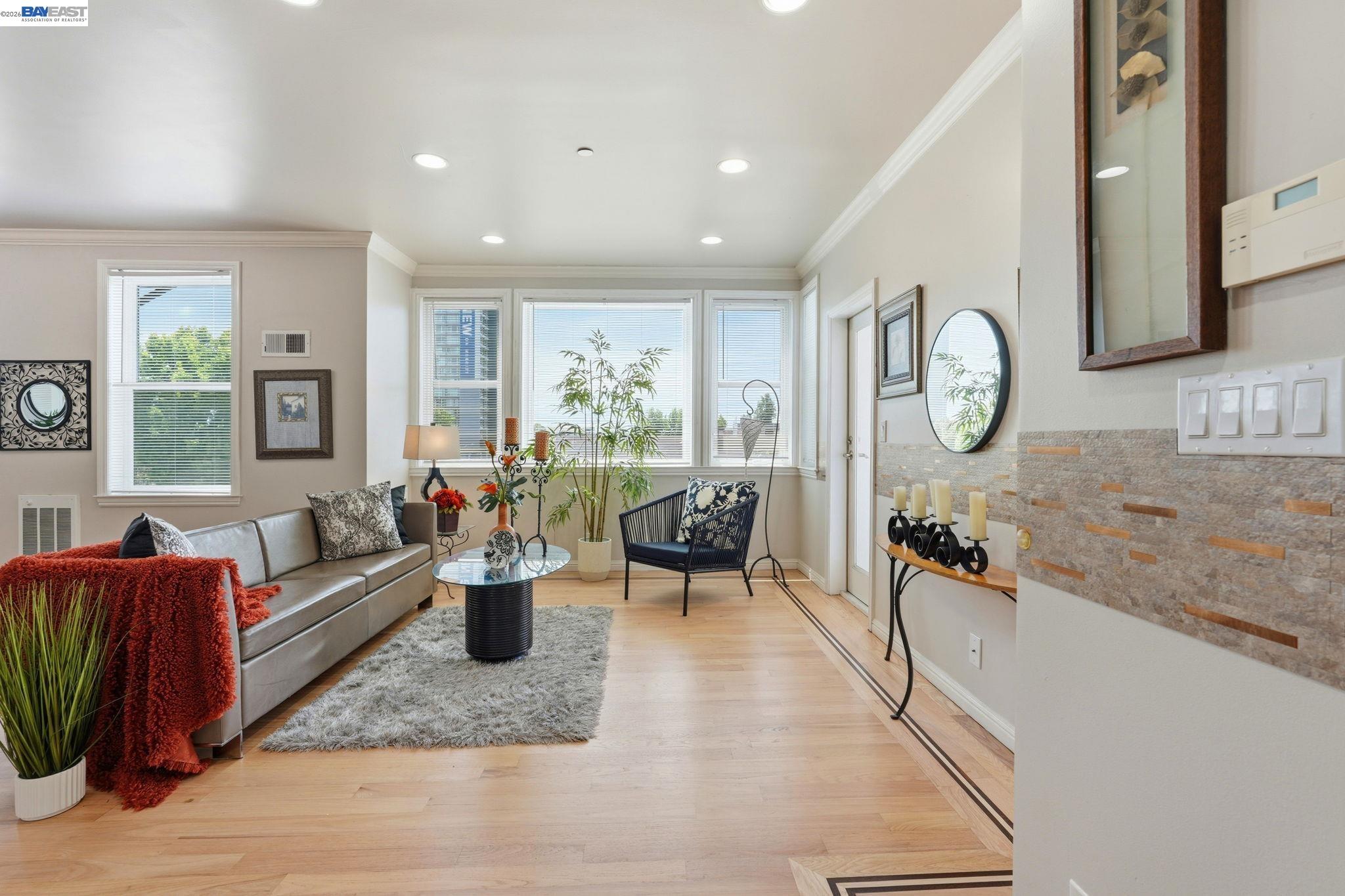 Photo #5: 41134765 Listing: Photo #5