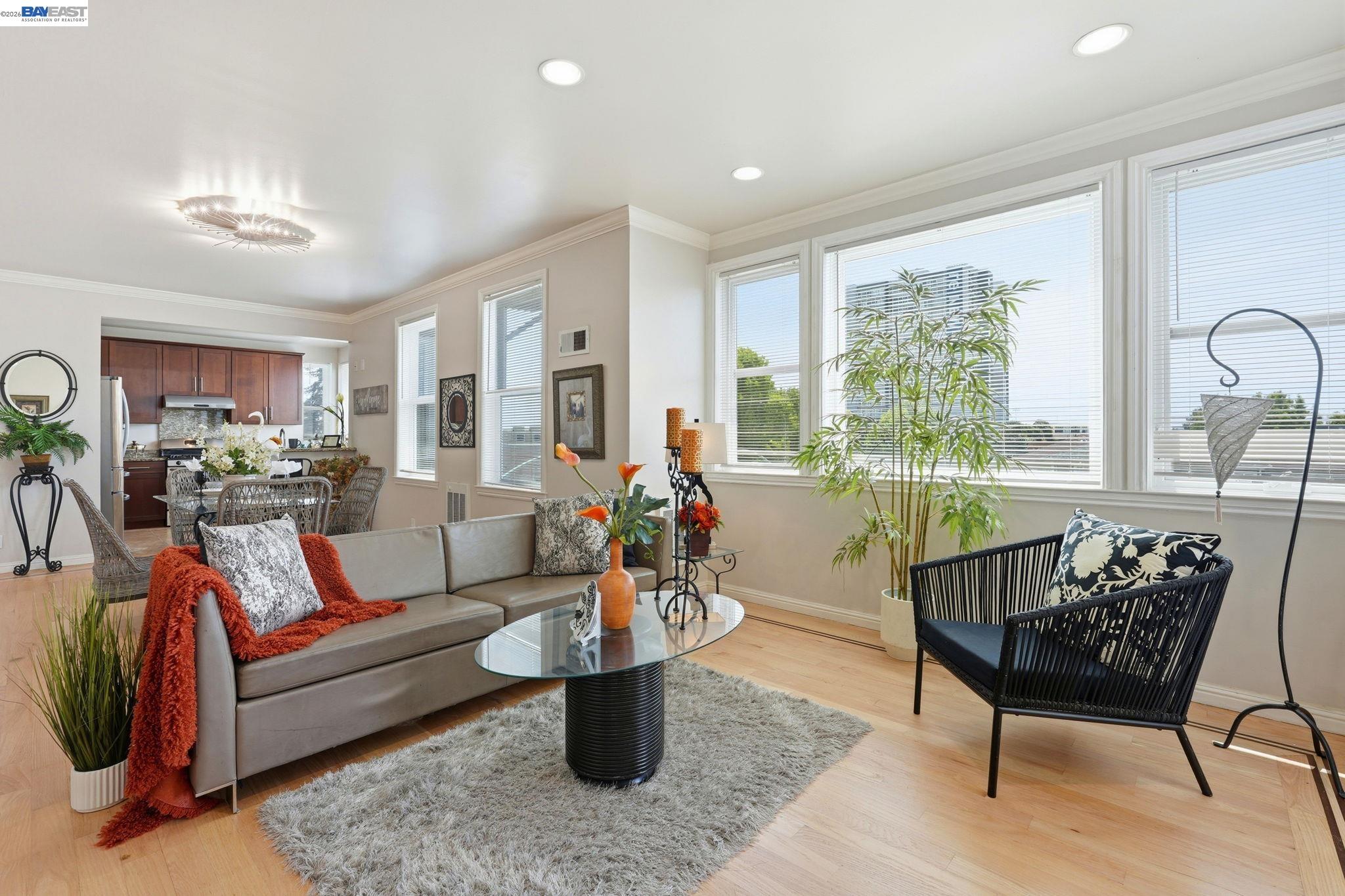Photo #8: 41134765 Listing: Photo #8