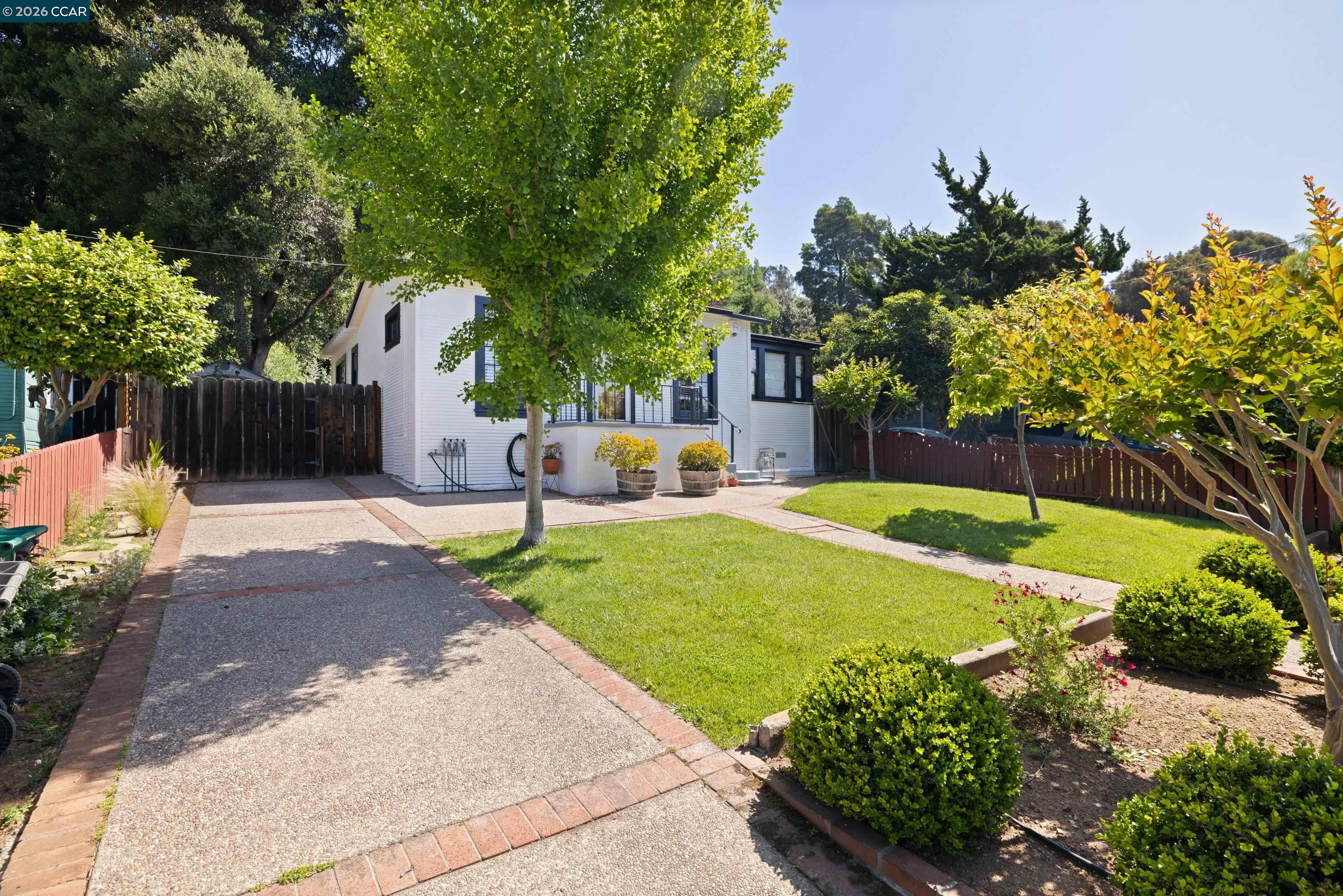6366 Sunnymere Ave, Oakland CA 94605 — photo 3