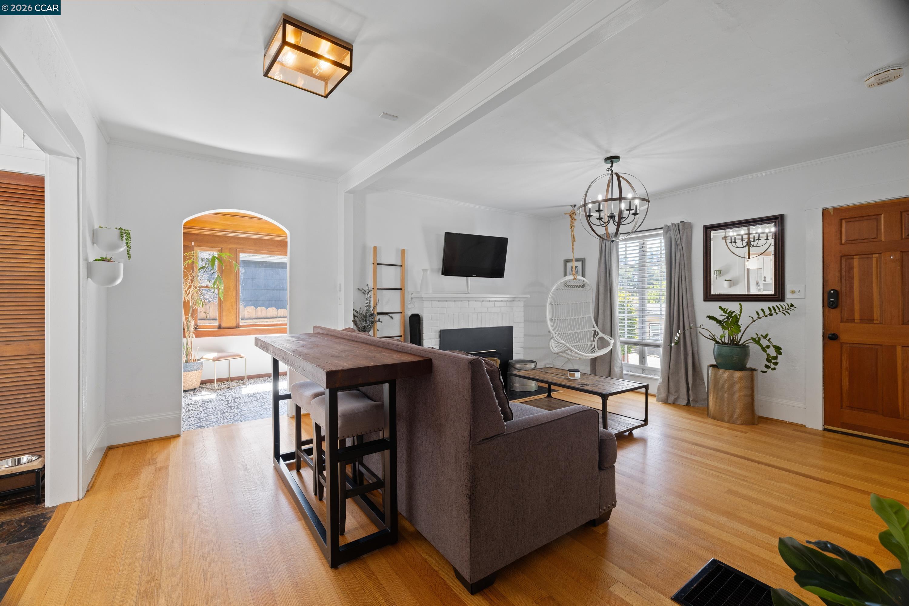 6366 Sunnymere Ave, Oakland CA 94605 — photo 9