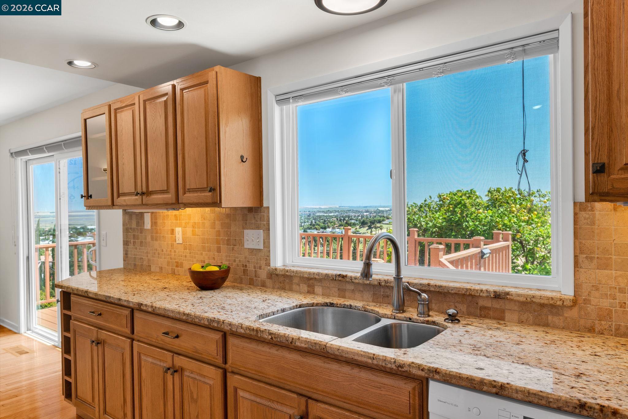 2240 Westwood Ln, Pittsburg CA 94565 — photo 21