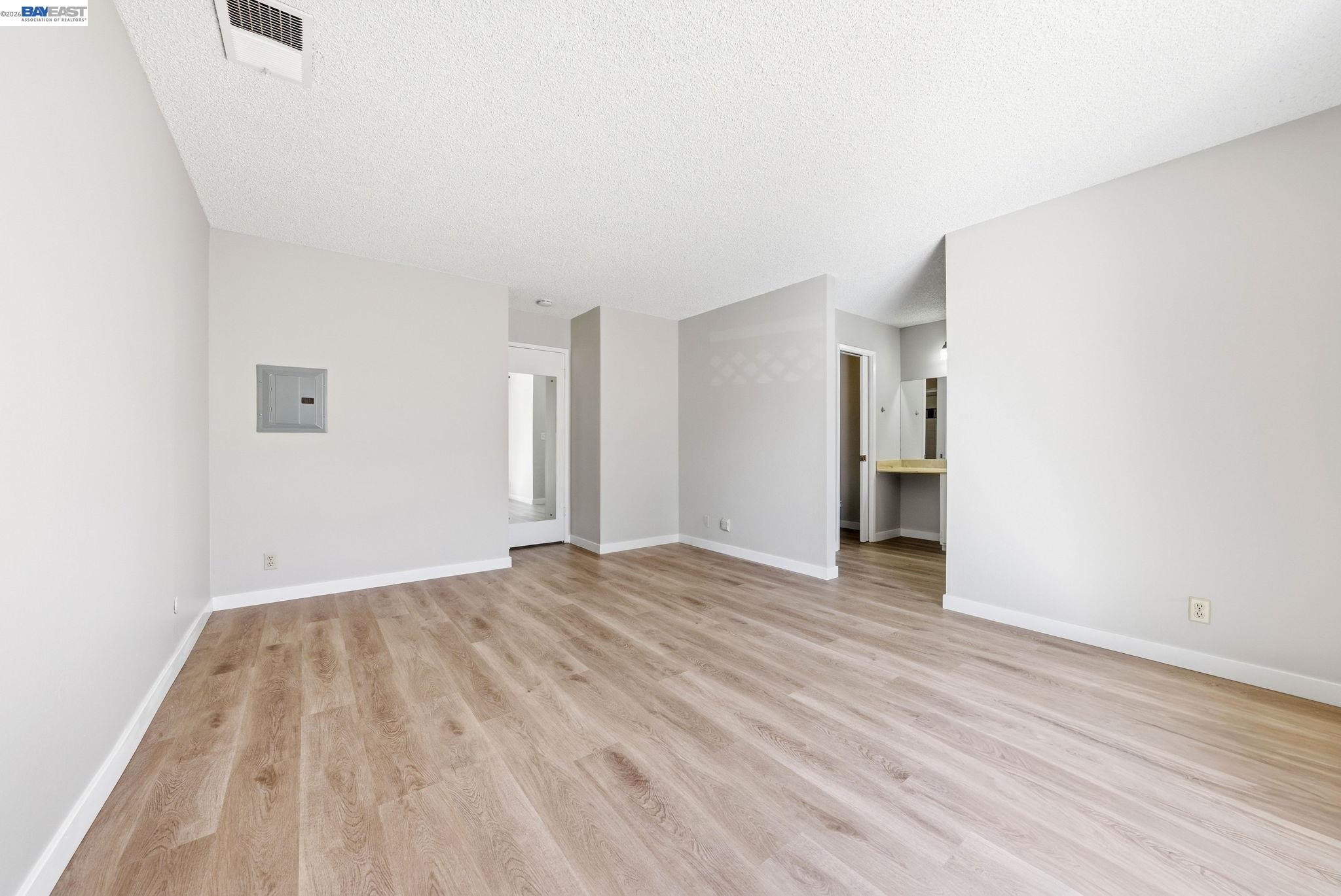 Photo #21: 41134800 Listing: Photo #21