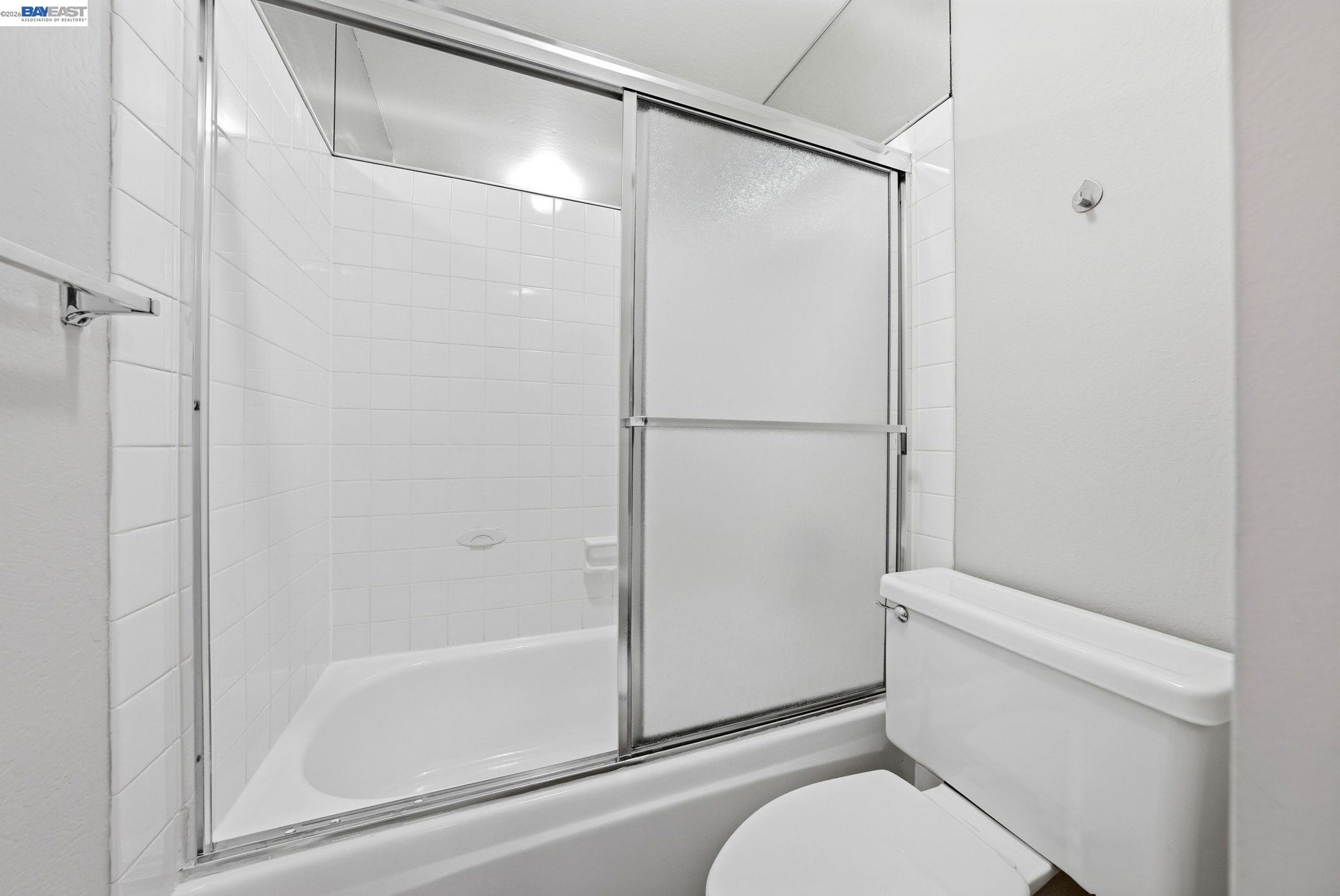 Photo #24: 41134800 Listing: Photo #24