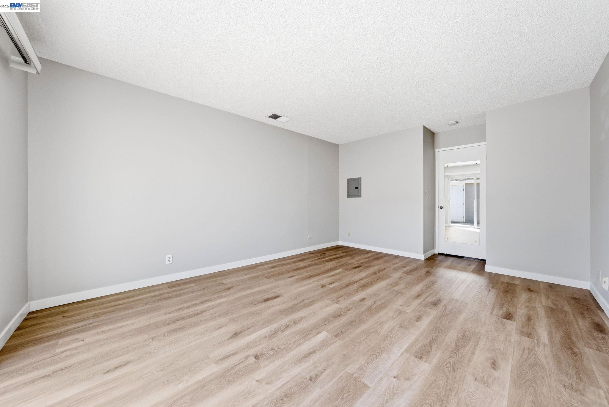 Photo #33: 41134800 Listing: Photo #33