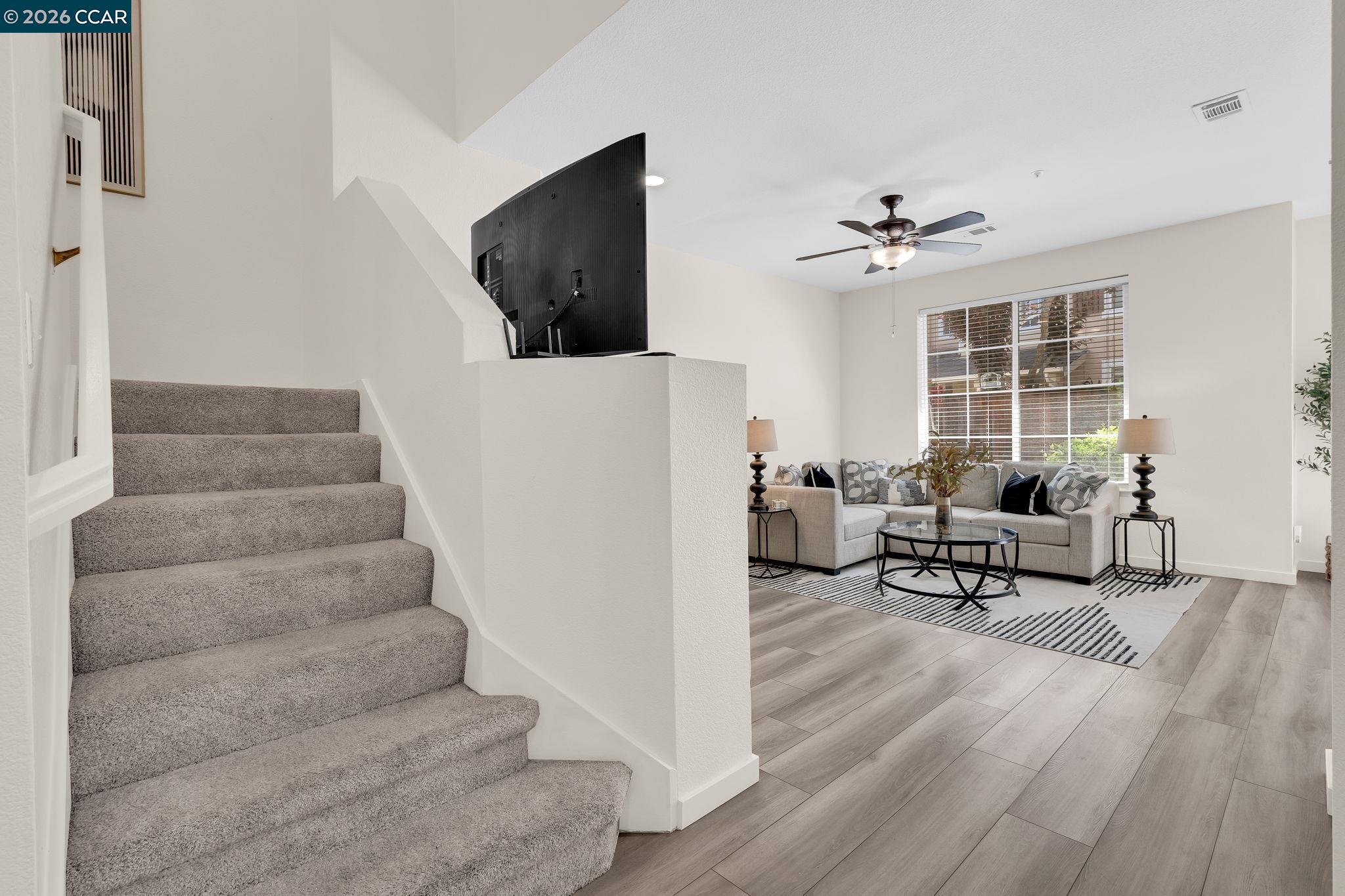 Photo #3: 41134807 Listing: Photo #3
