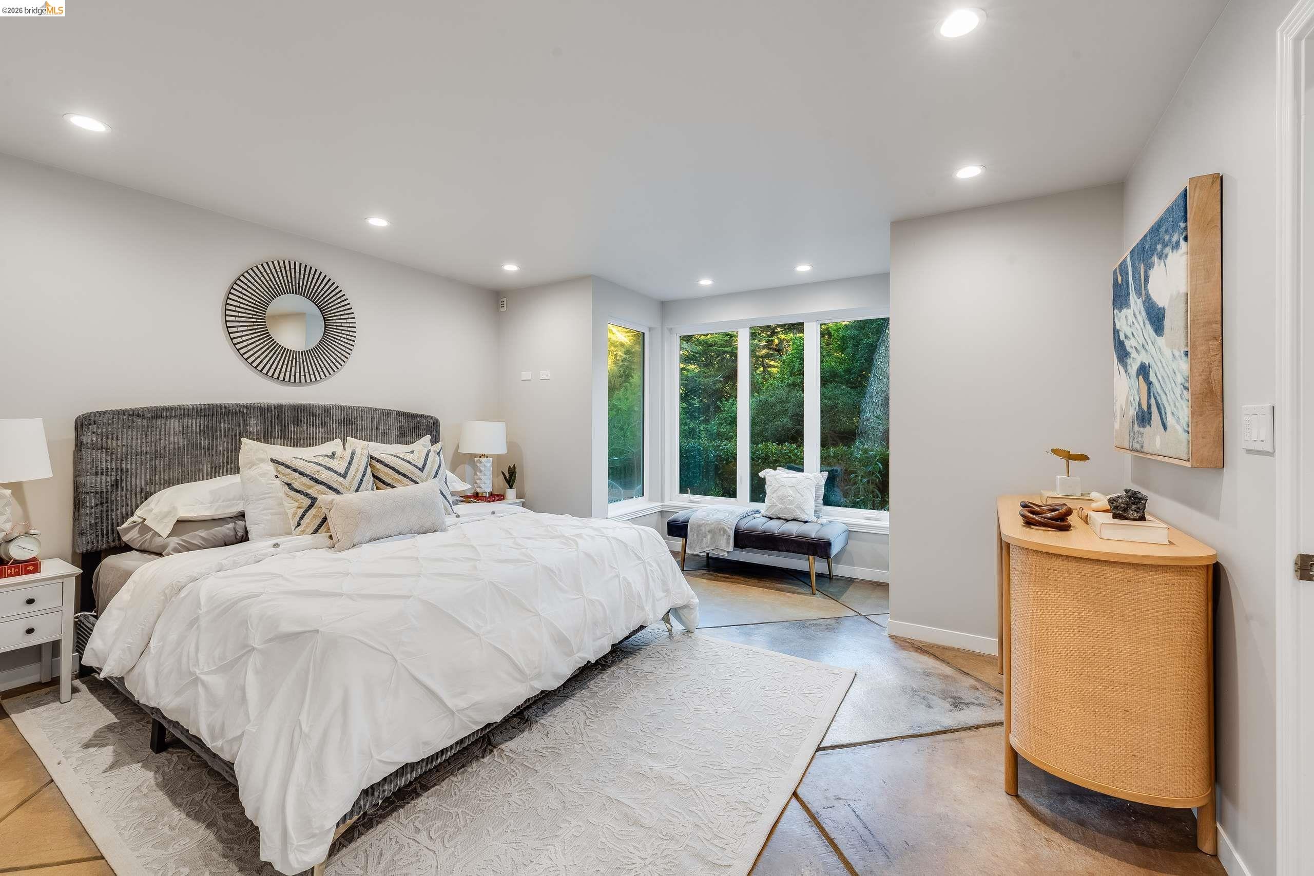 6048 Chelton Dr, Oakland CA 94611 — photo 29