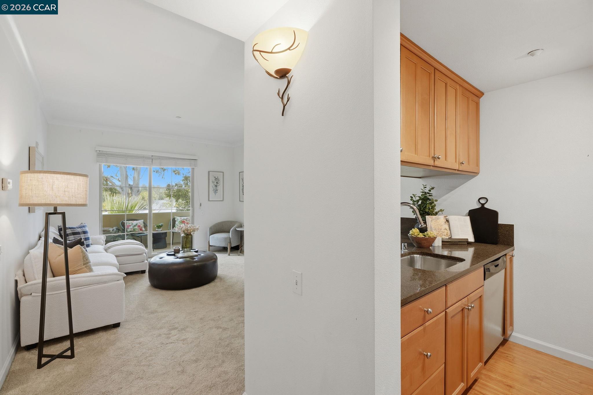 Photo #5: 41134818 Listing: Photo #5