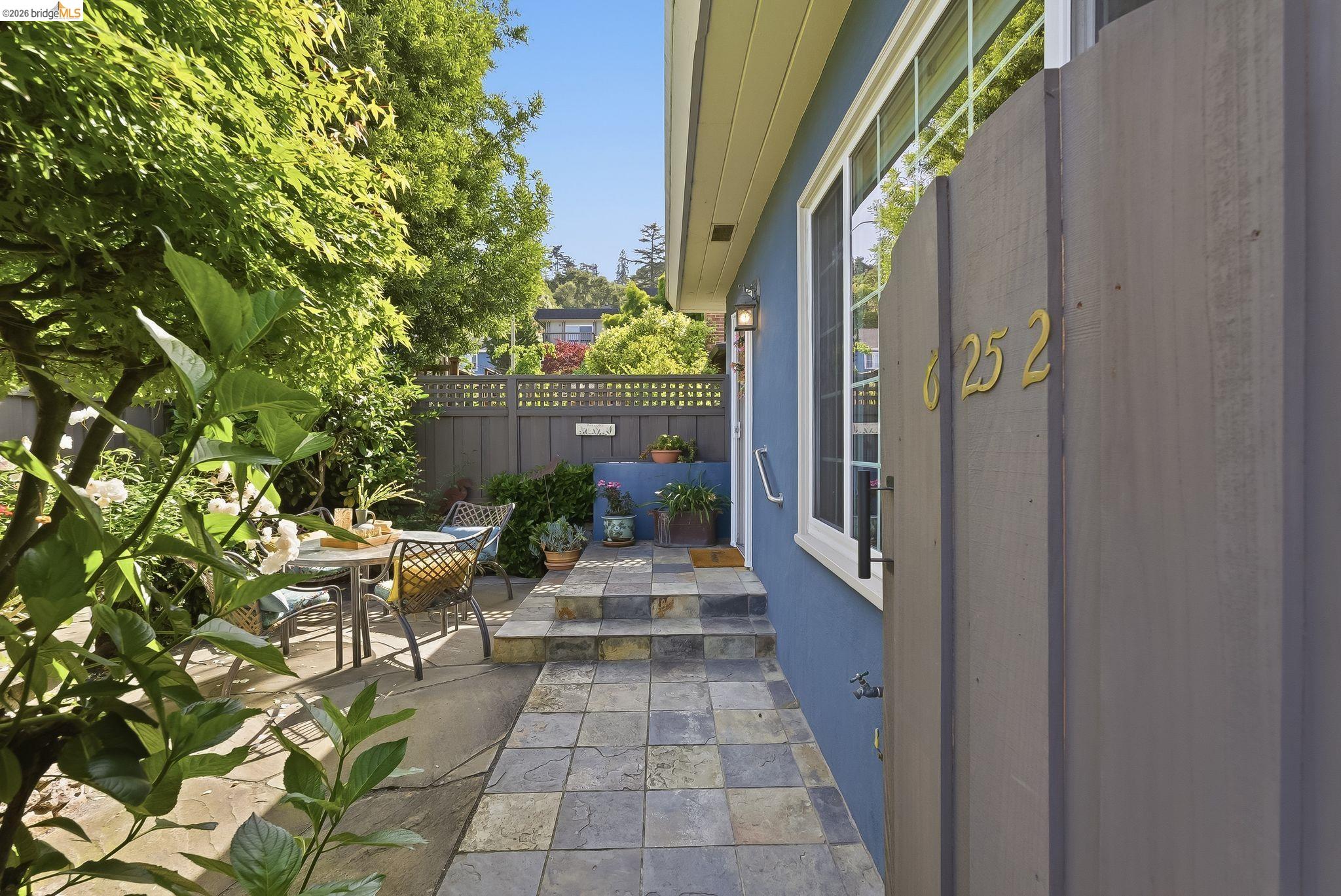Photo #2: 41134819 Listing: Photo #2