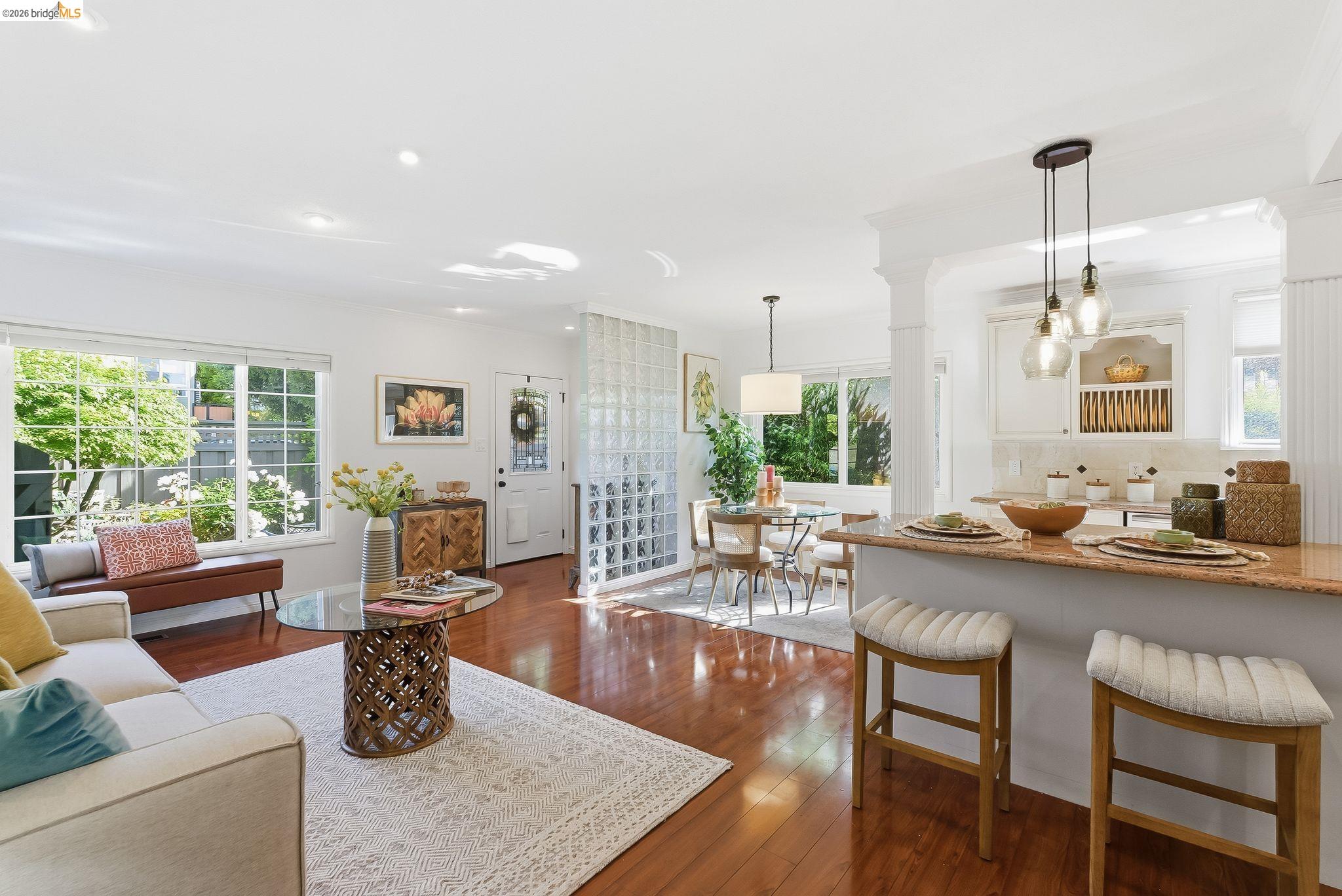 Photo #8: 41134819 Listing: Photo #8