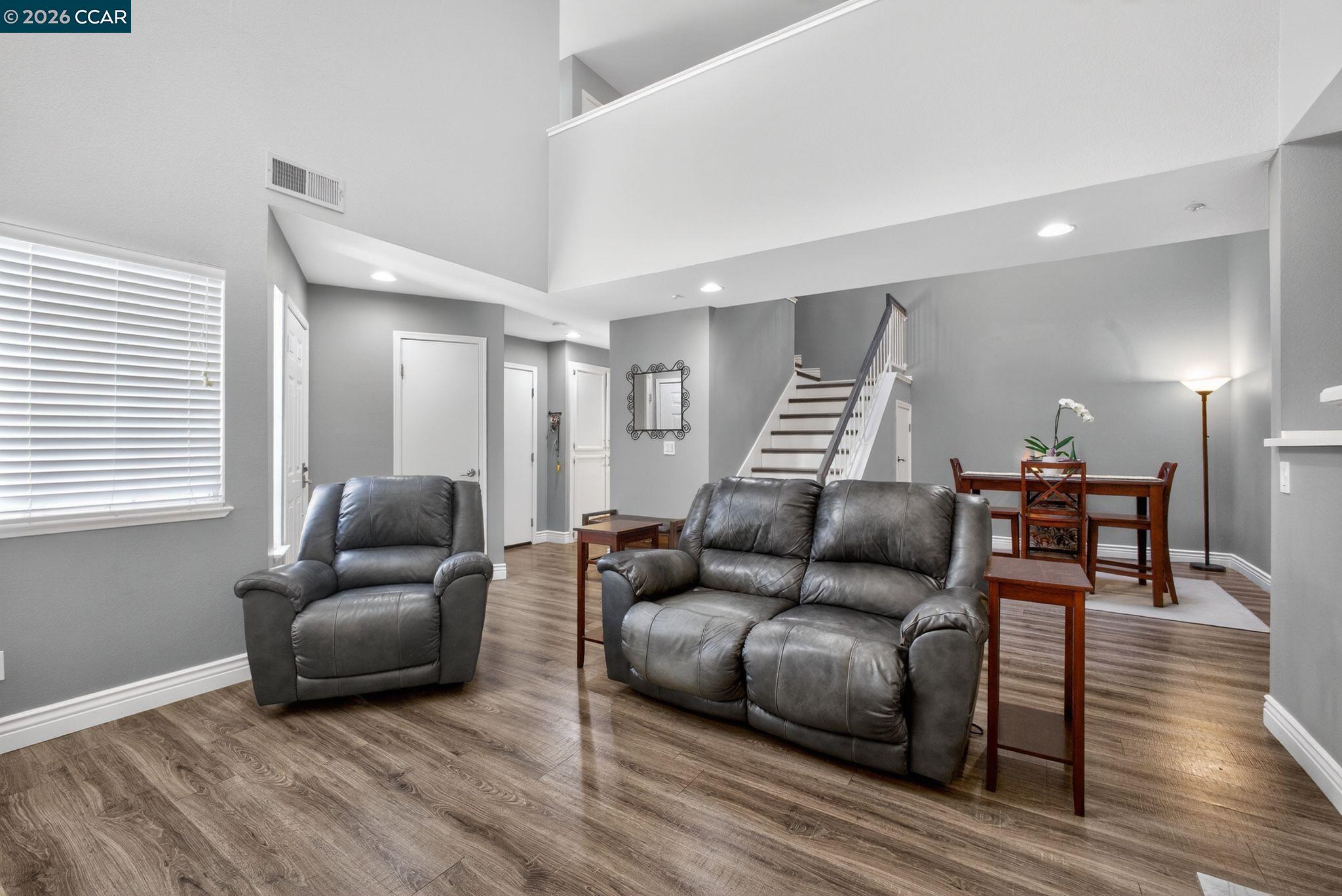 Photo #8: 41134832 Listing: Photo #8